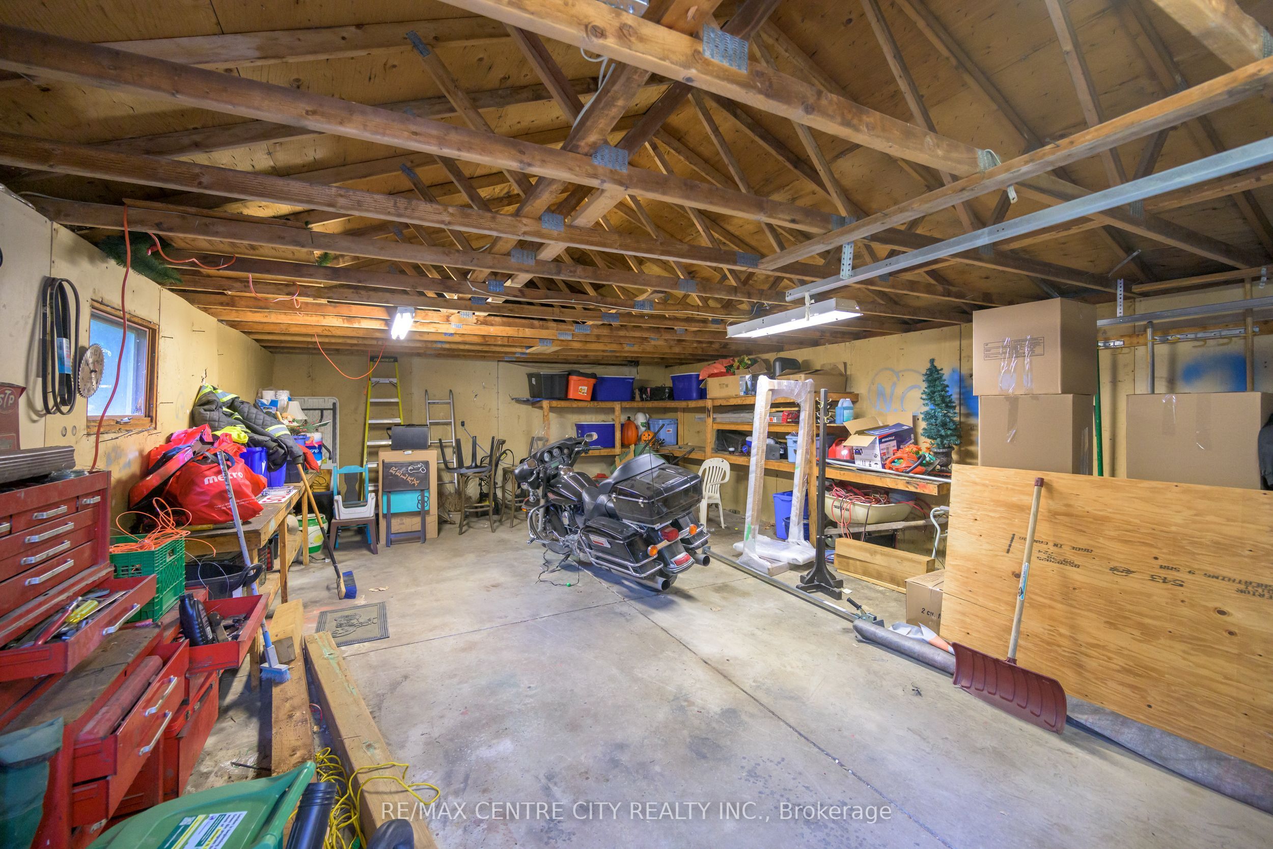 99 Wilson Avenue Property Photo 37