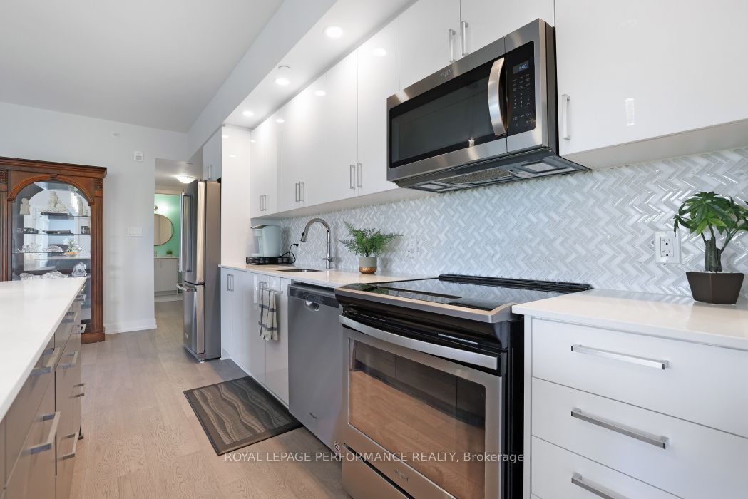 280 Herzberg Road Unit 308 Property Photo 16