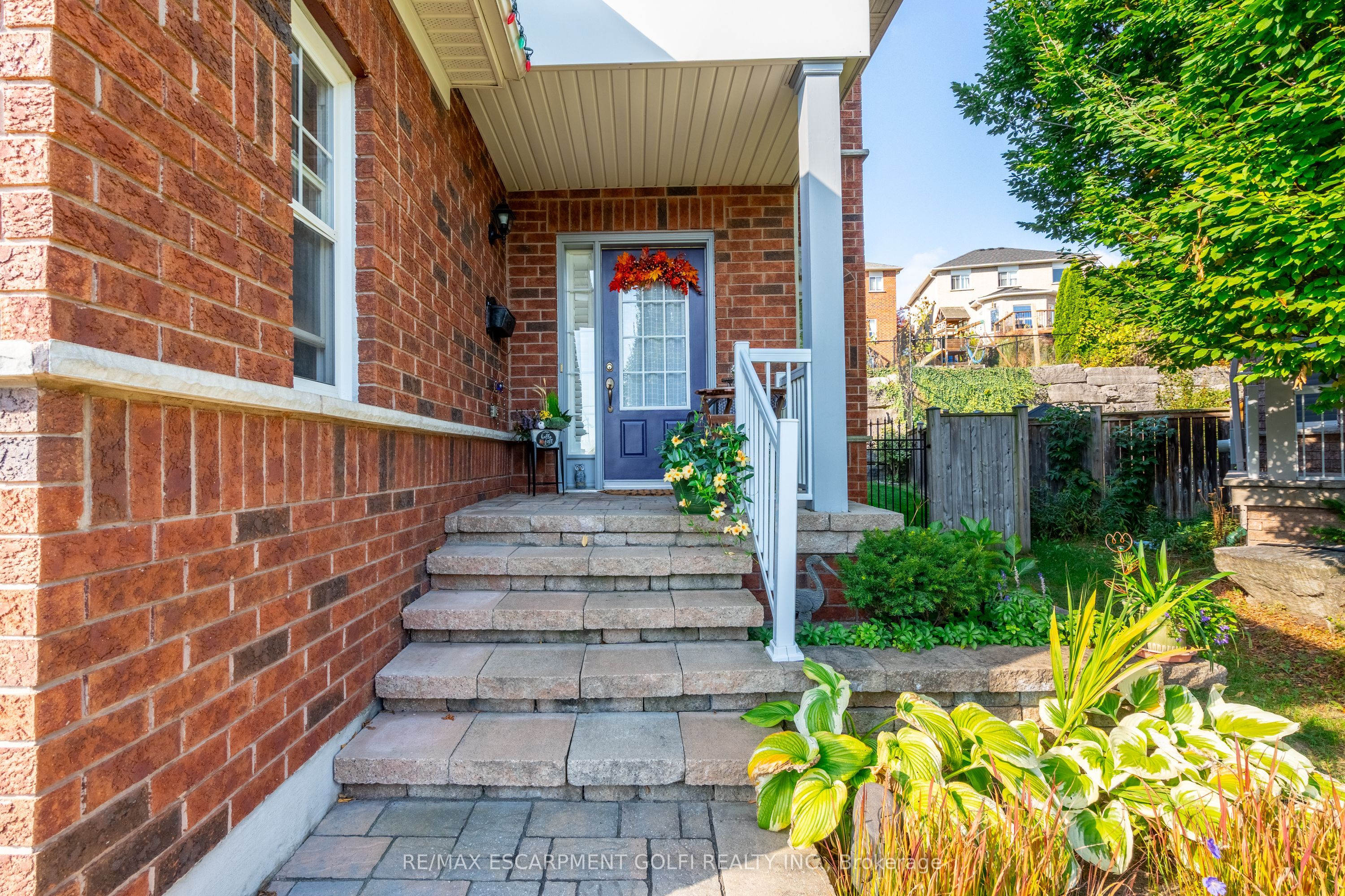 43 Woodlawn Court Property Photo 5