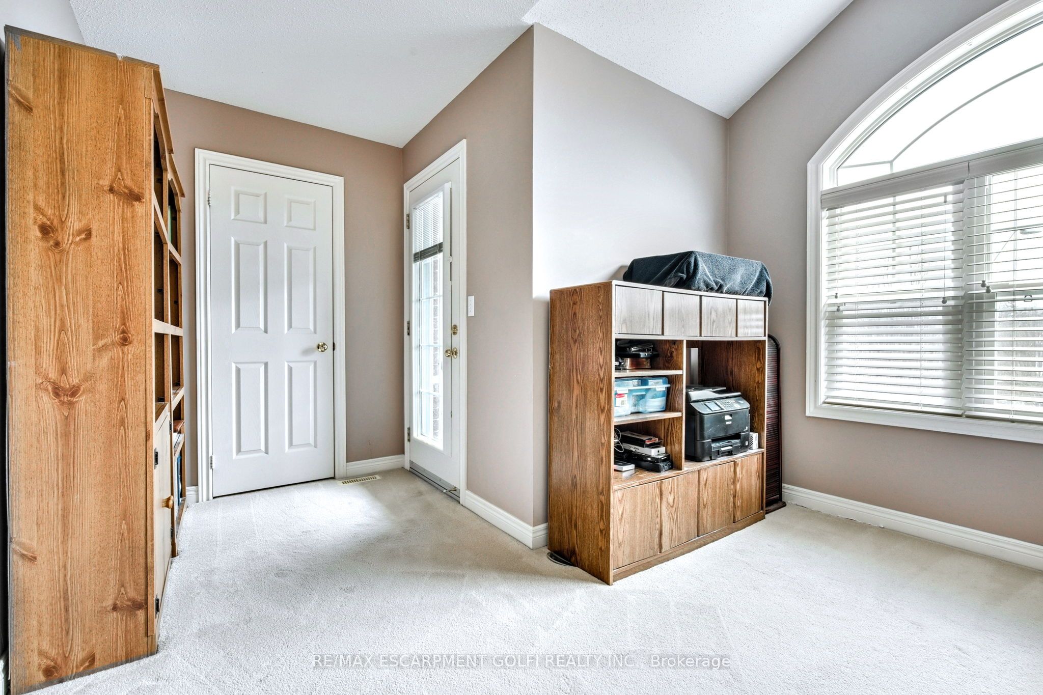 43 Woodlawn Court Property Photo 21