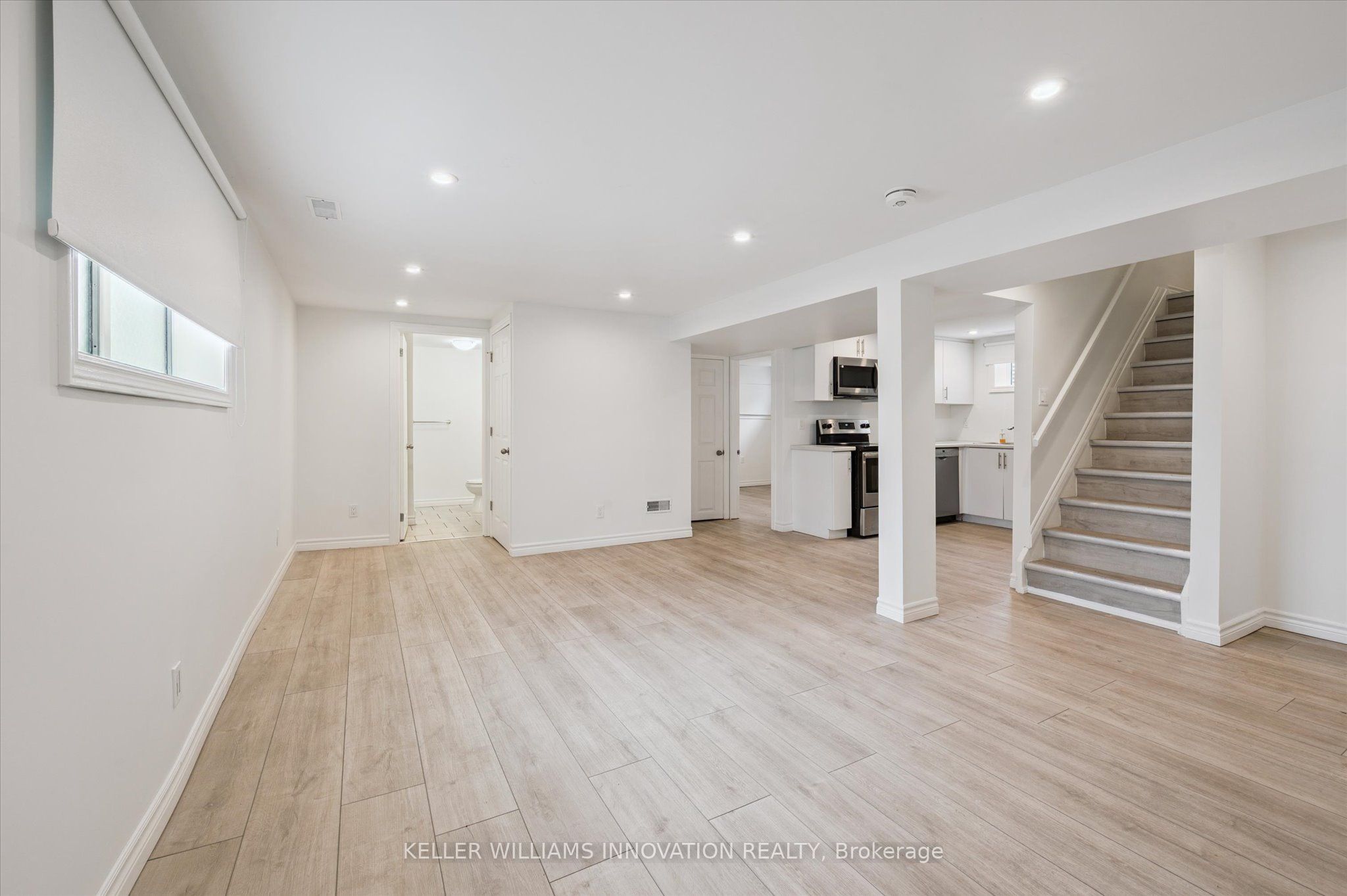 267 Kingswood Drive Lower Property Photo 2