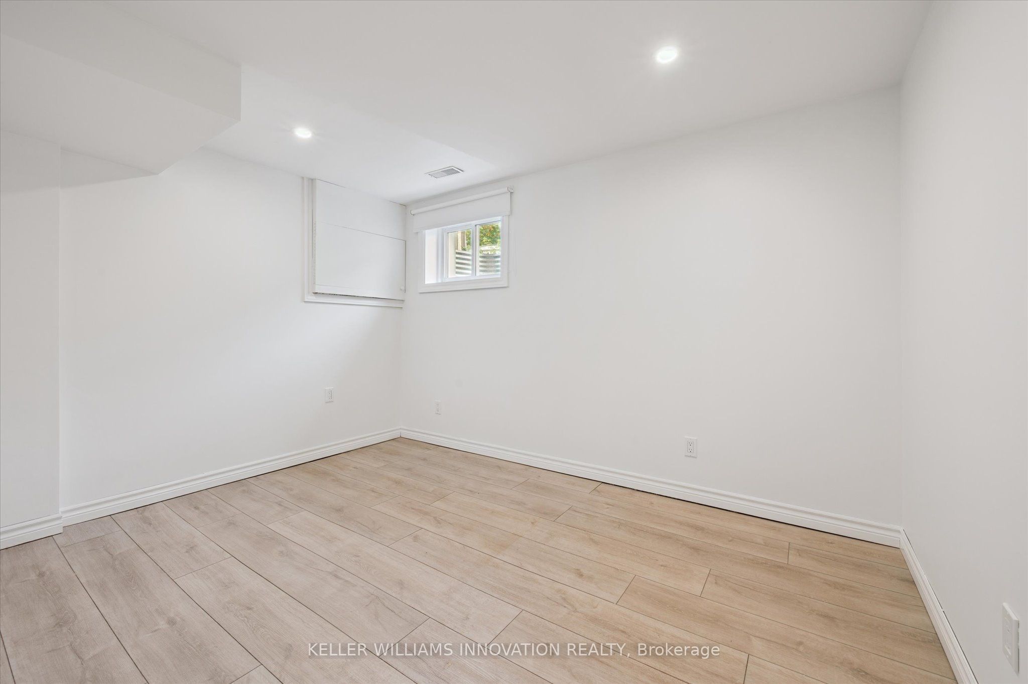 267 Kingswood Drive Lower Property Photo 9