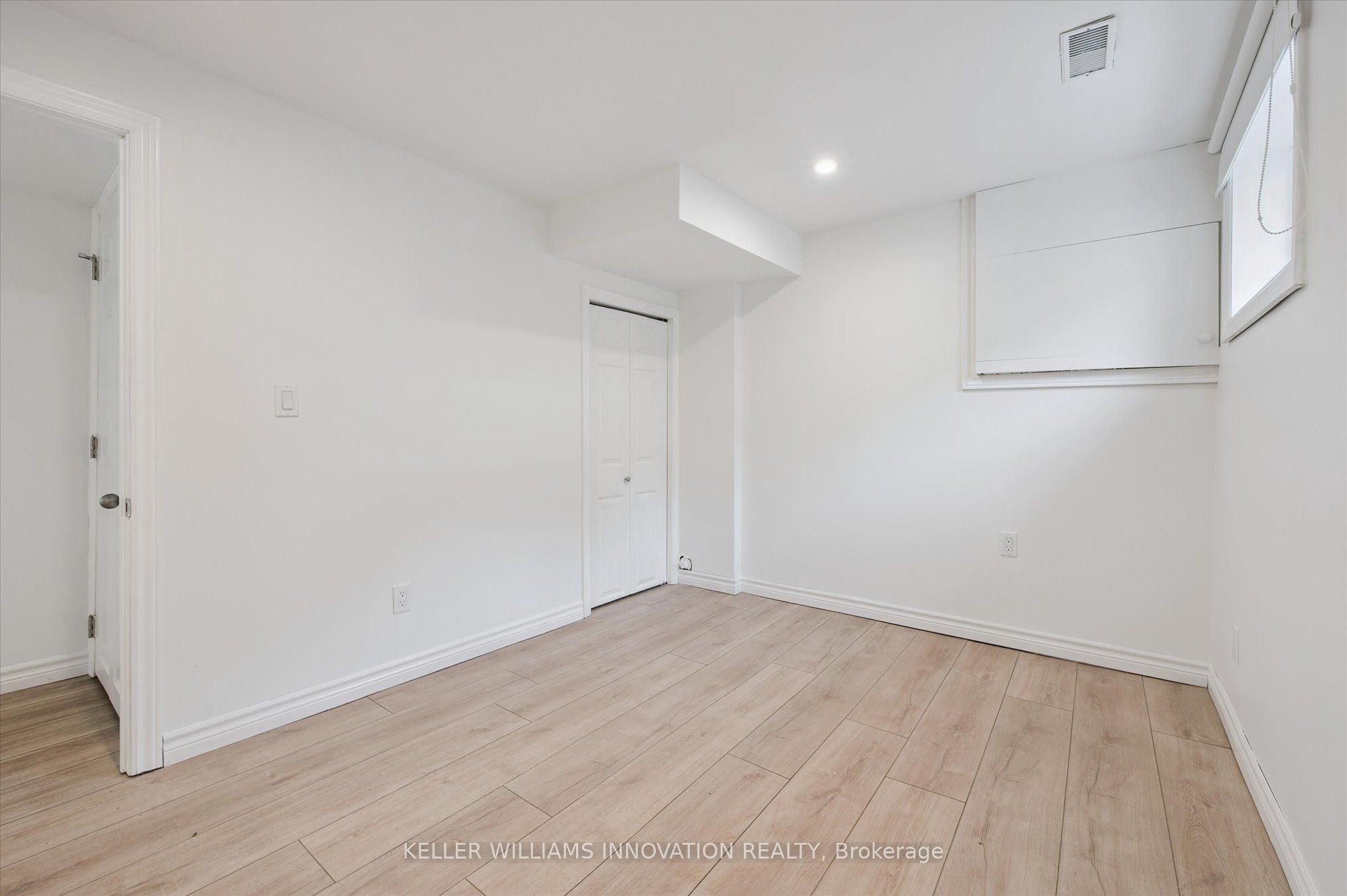 267 Kingswood Drive Lower Property Photo 10