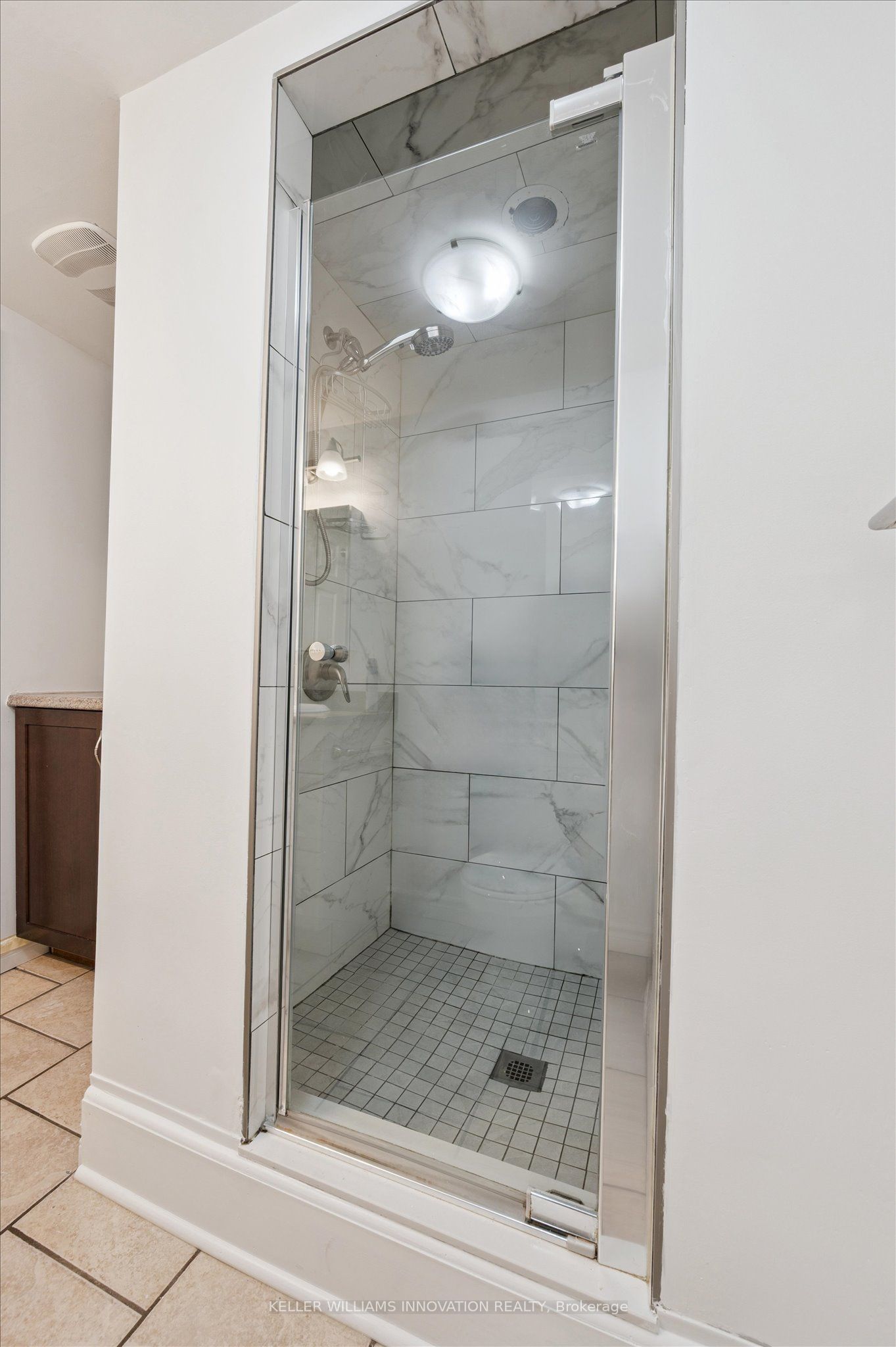 267 Kingswood Drive Lower Property Photo 12