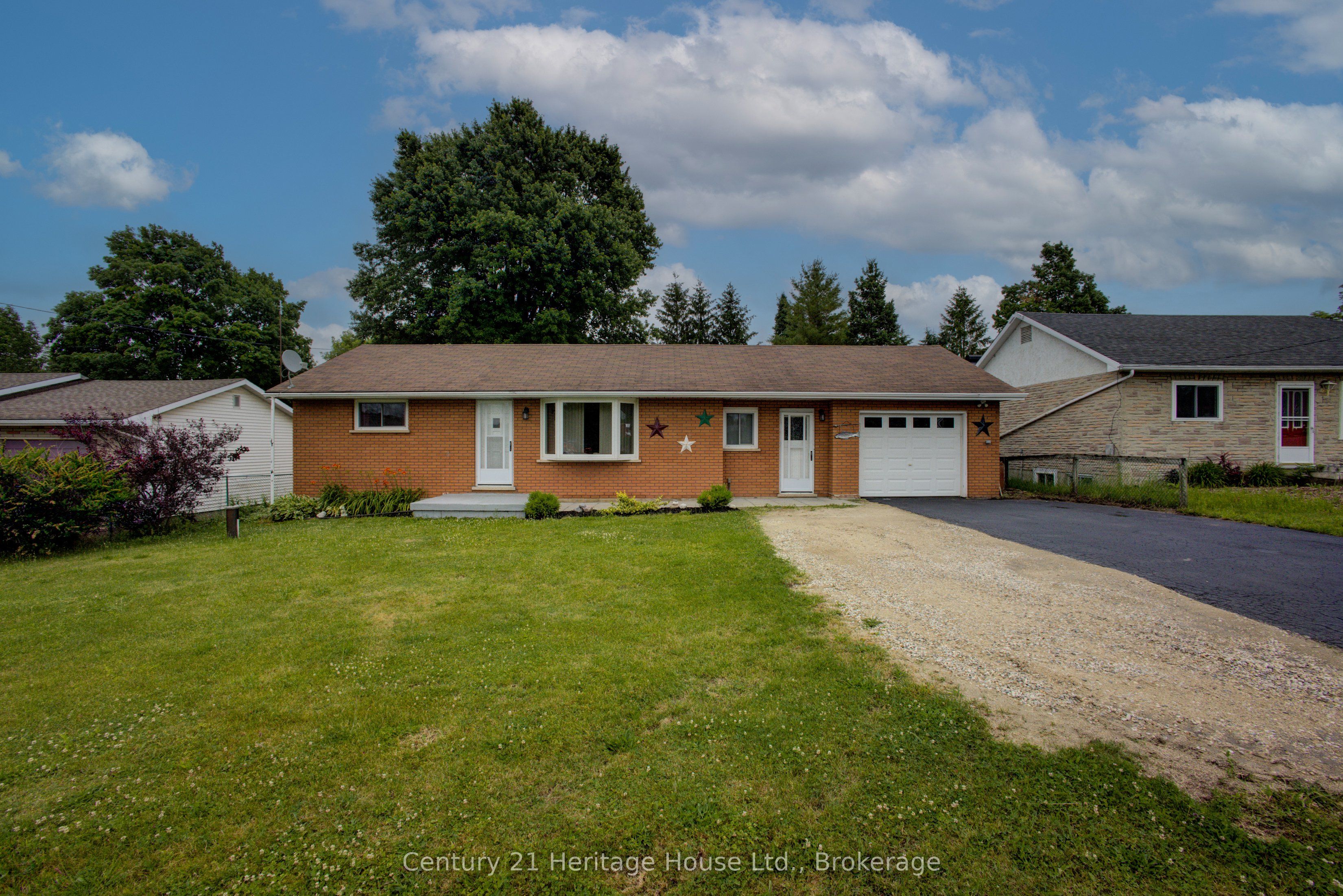 313003 Hwy 6 Highway Property Photo 1