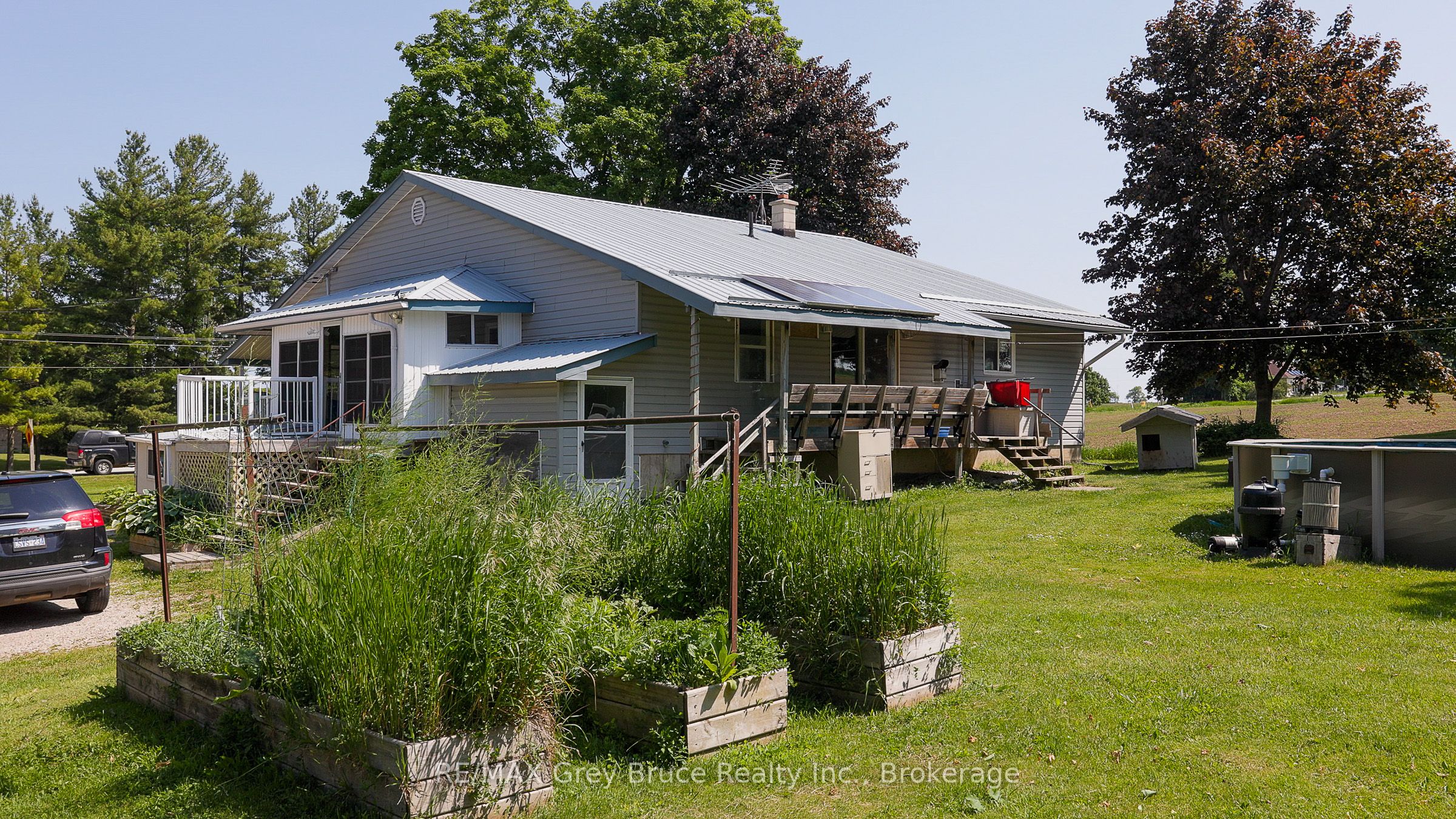 283 6 Concession Property Photo 3