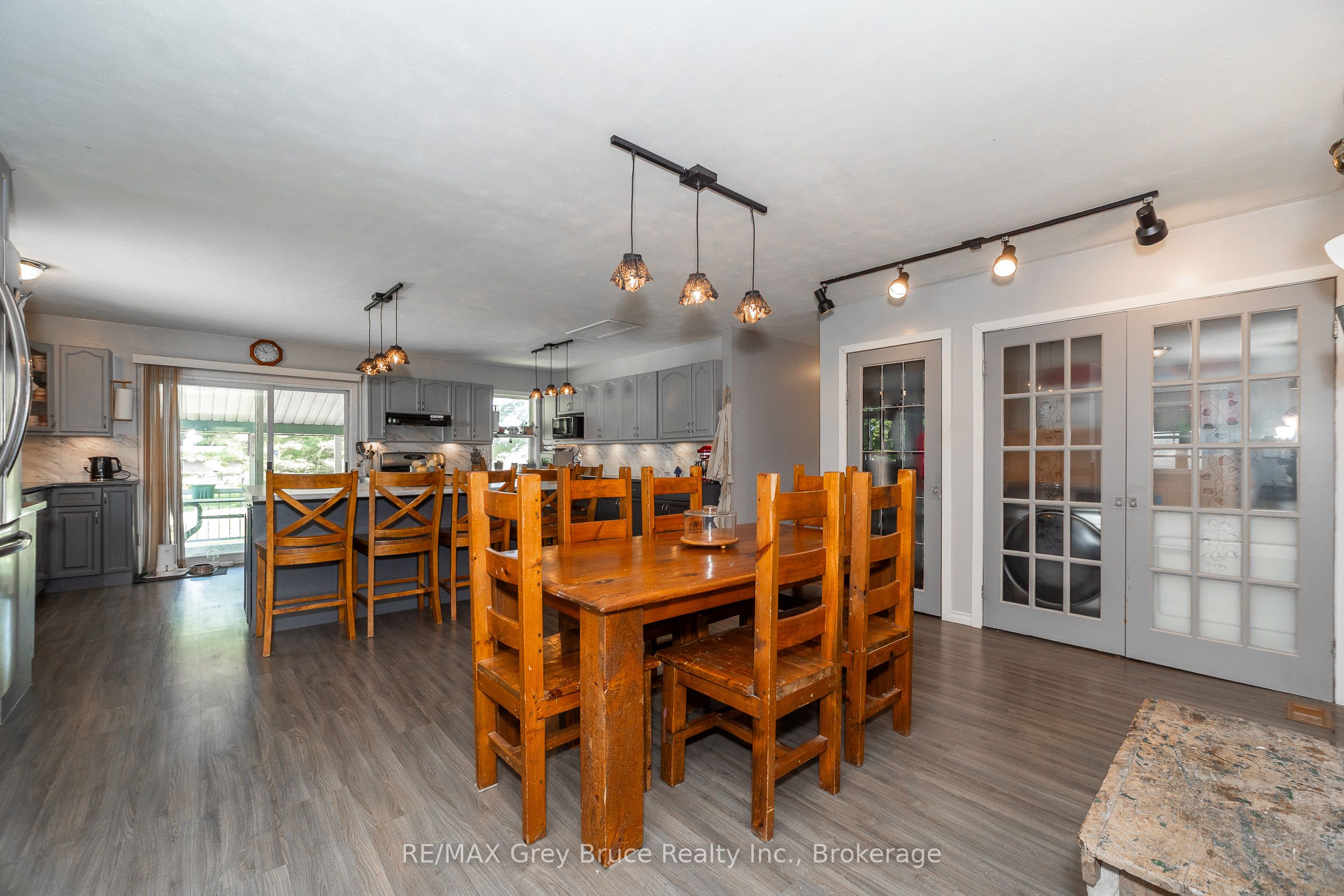 283 6 Concession Property Photo 16