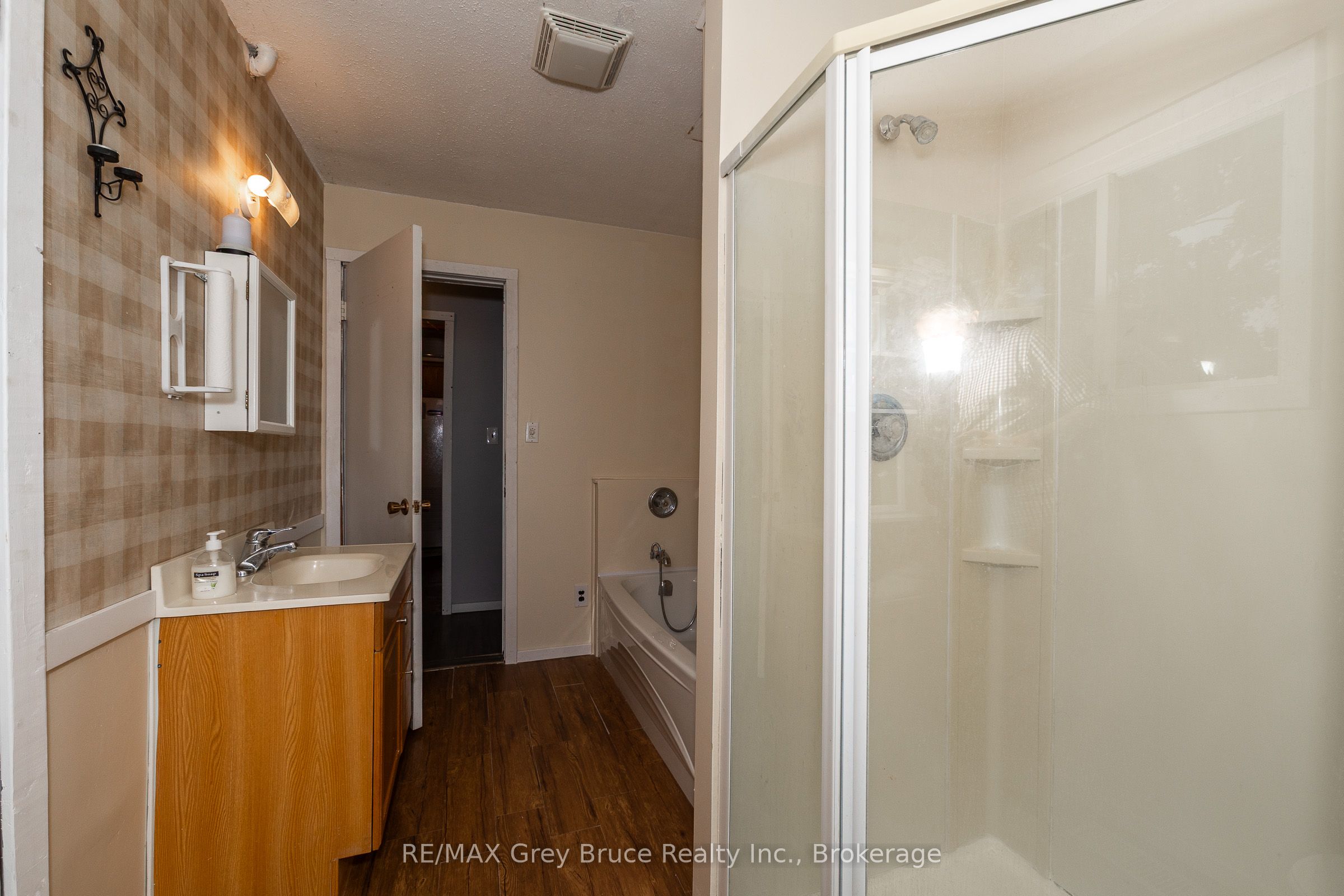 283 6 Concession Property Photo 33