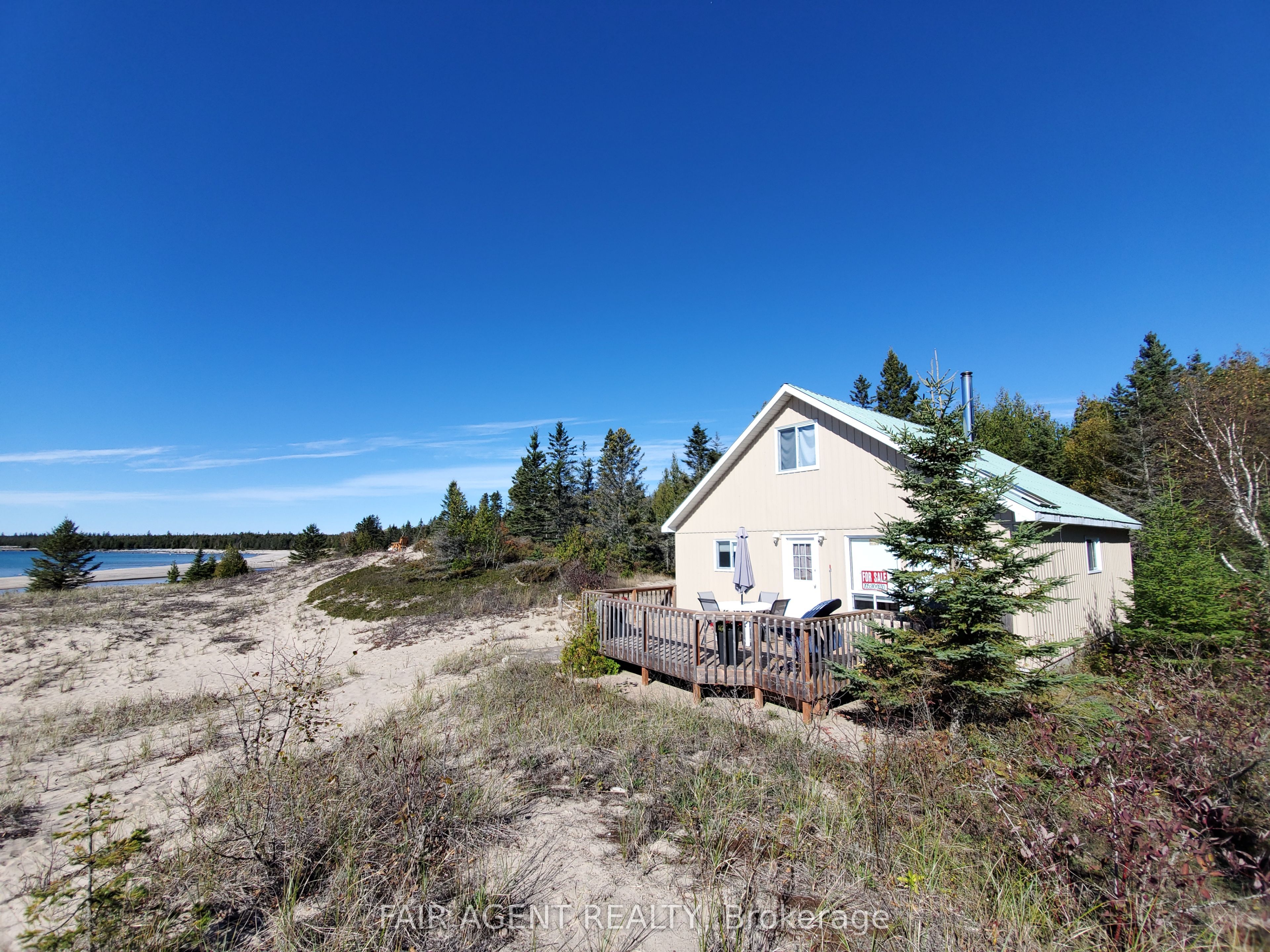 3753 Poplar Road Property Photo 2