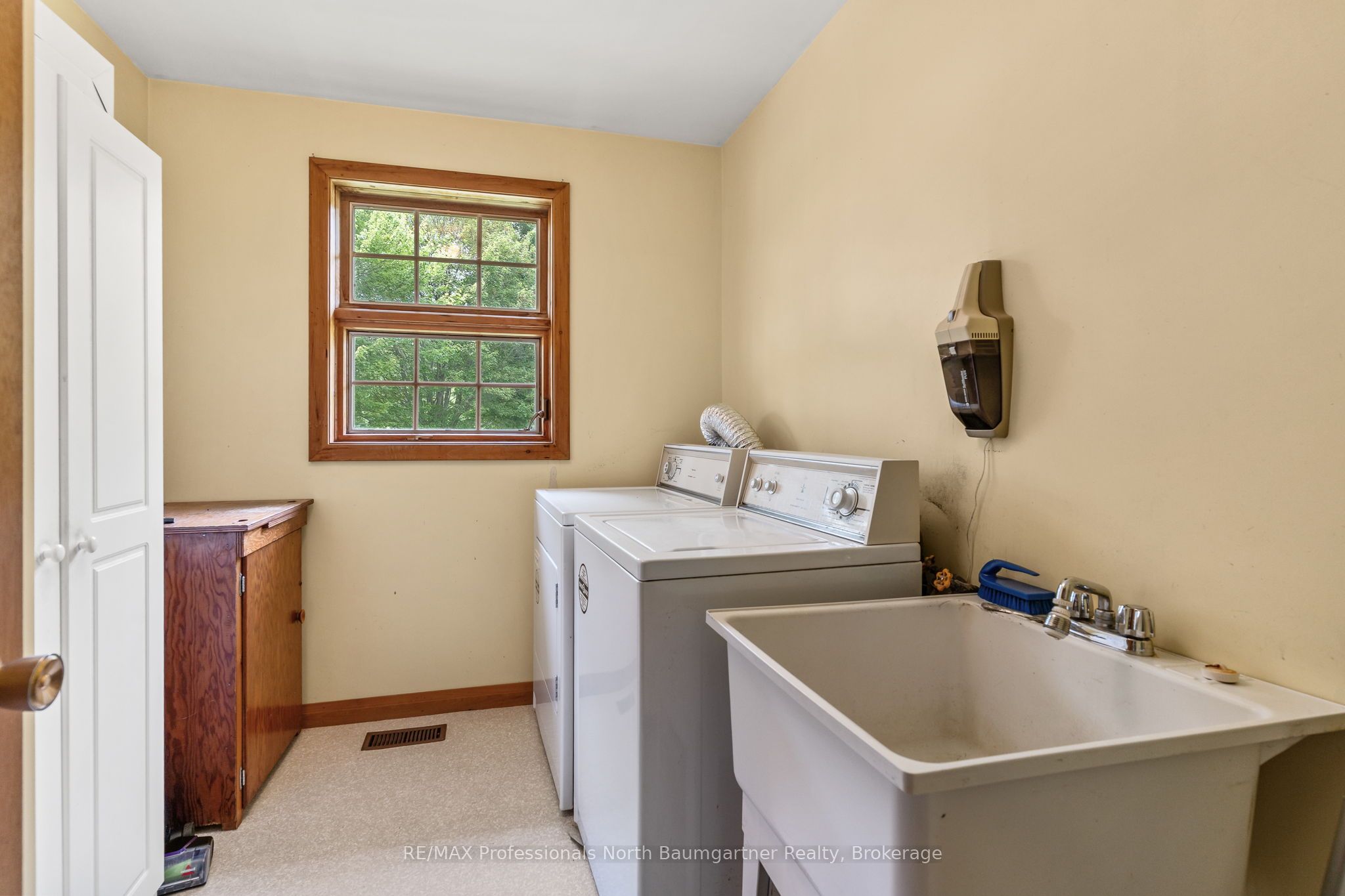 1230 North Shore Road Property Photo 25