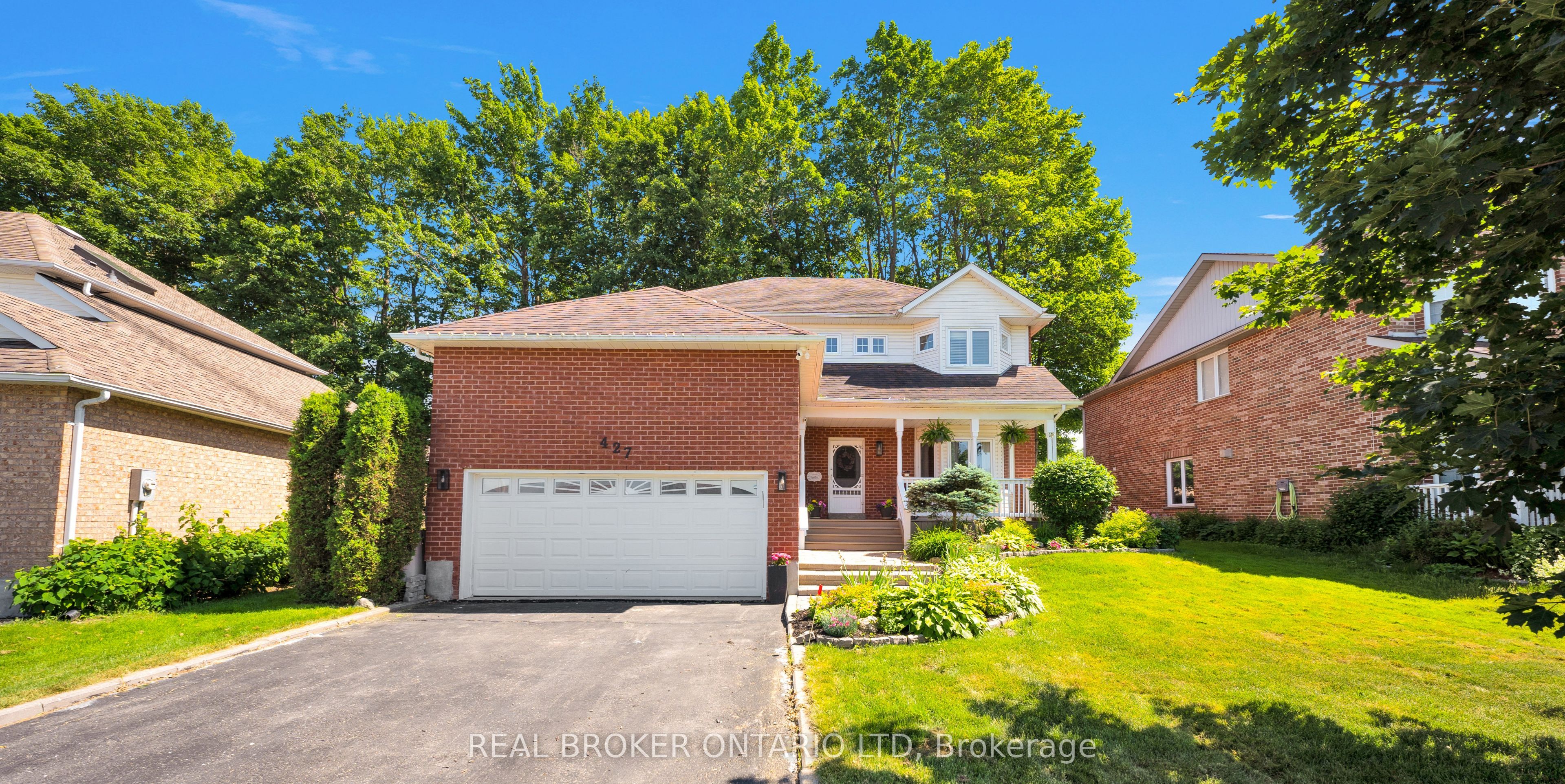 427 Olde Village Lane Property Photo 1