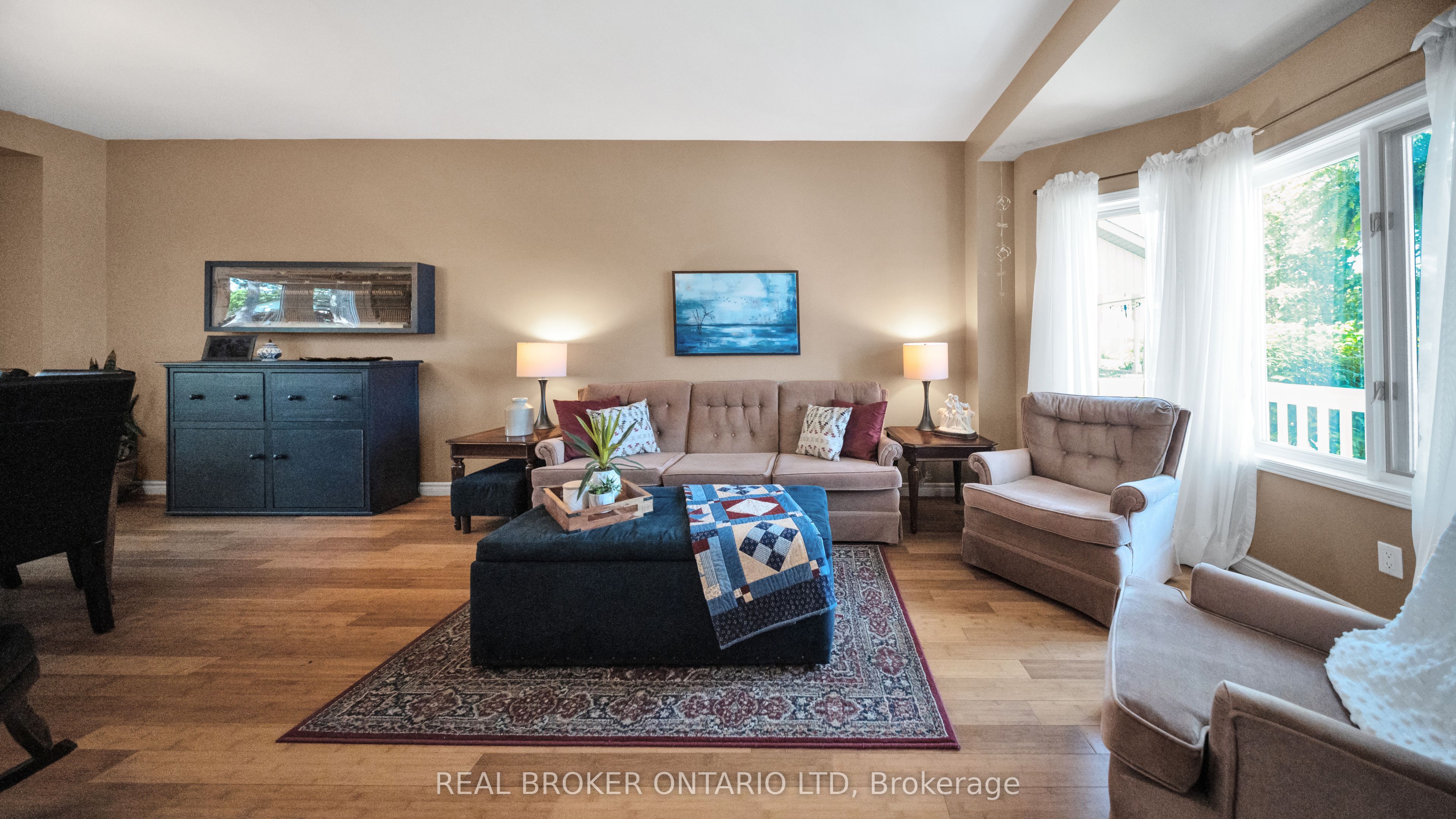 427 Olde Village Lane Property Photo 12