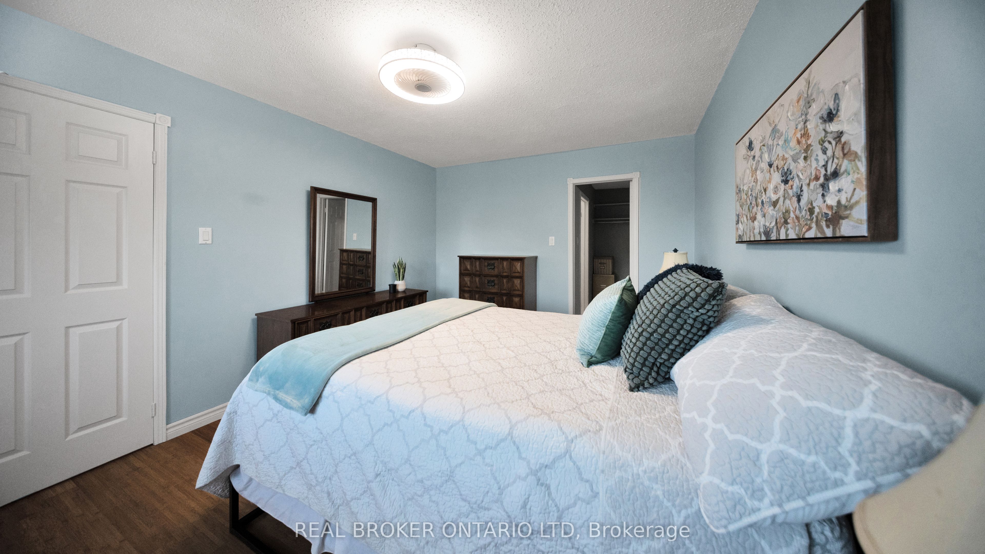 427 Olde Village Lane Property Photo 20