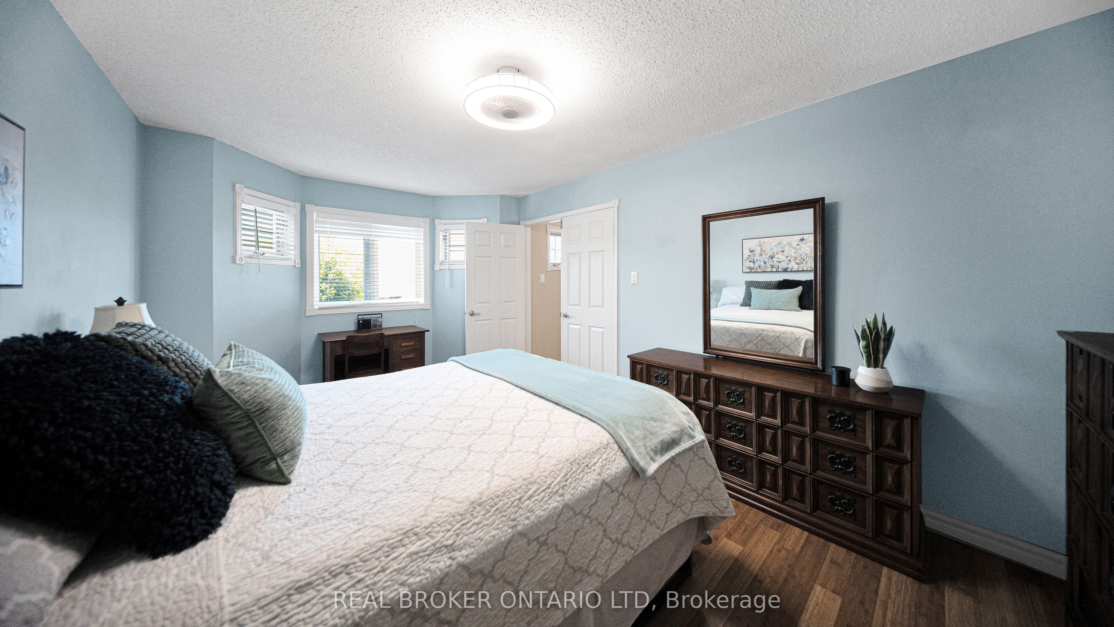 427 Olde Village Lane Property Photo 22