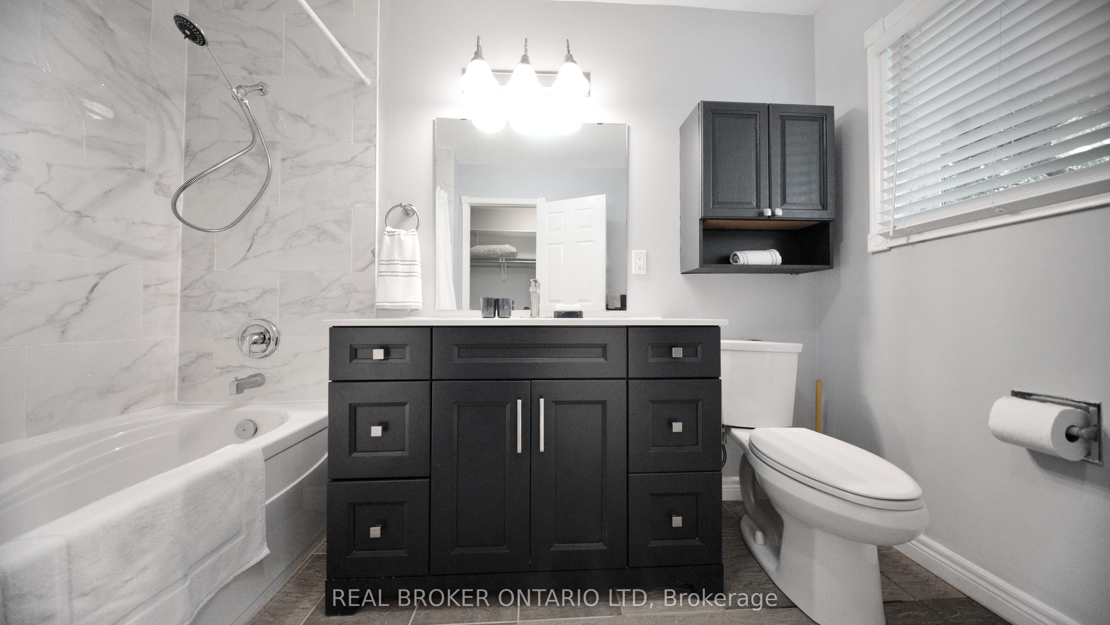 427 Olde Village Lane Property Photo 24