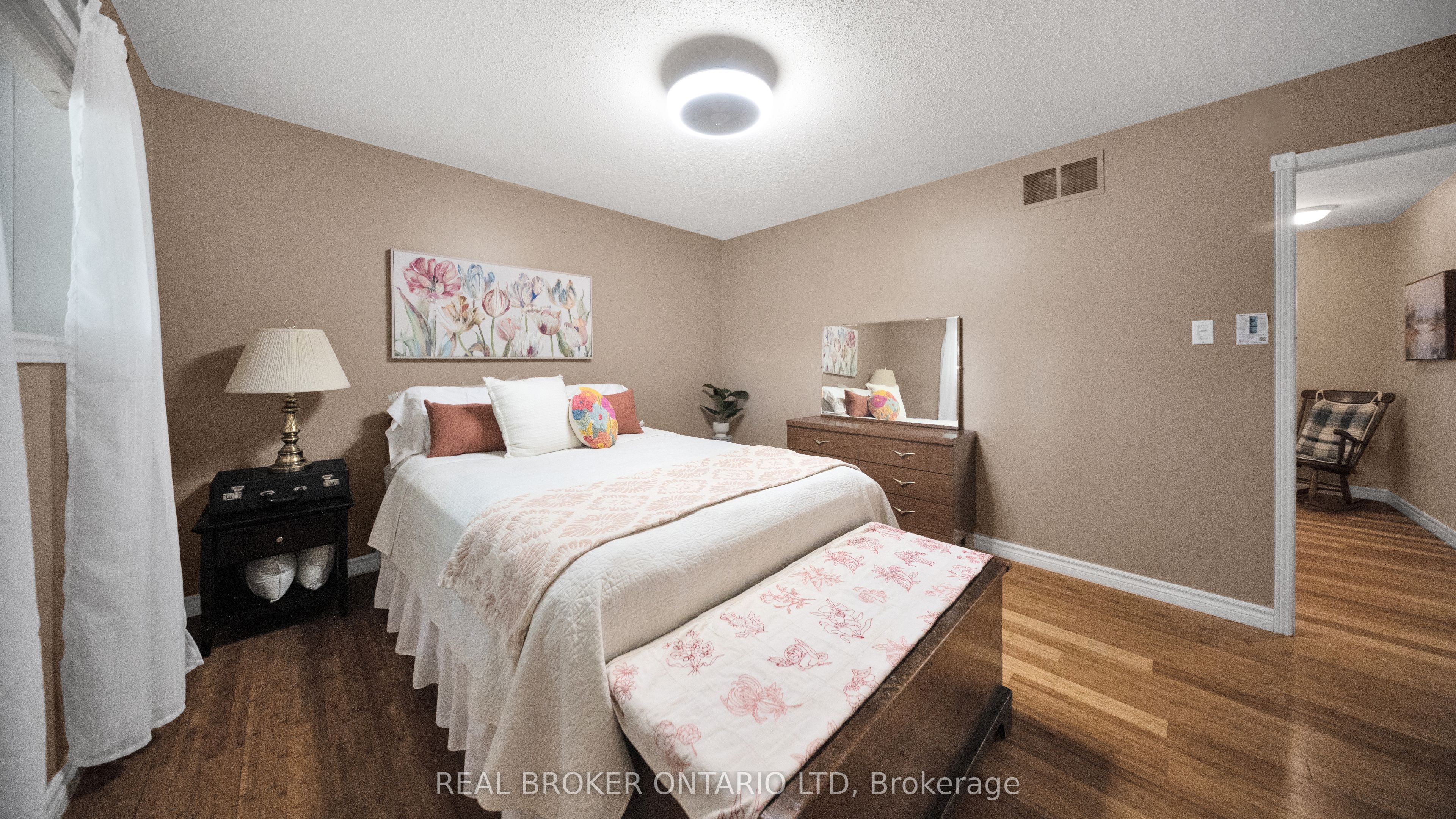 427 Olde Village Lane Property Photo 27