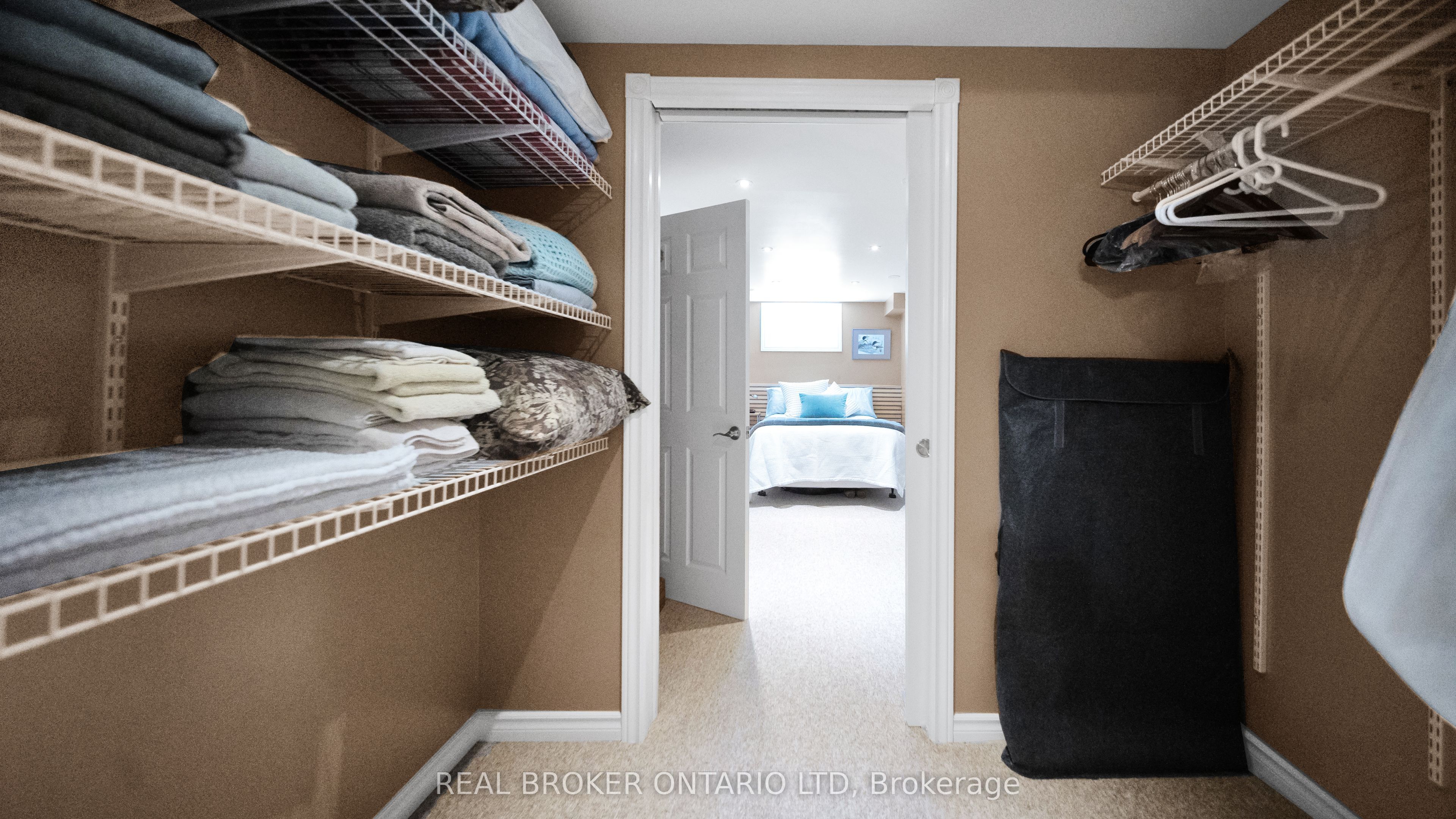 427 Olde Village Lane Property Photo 36