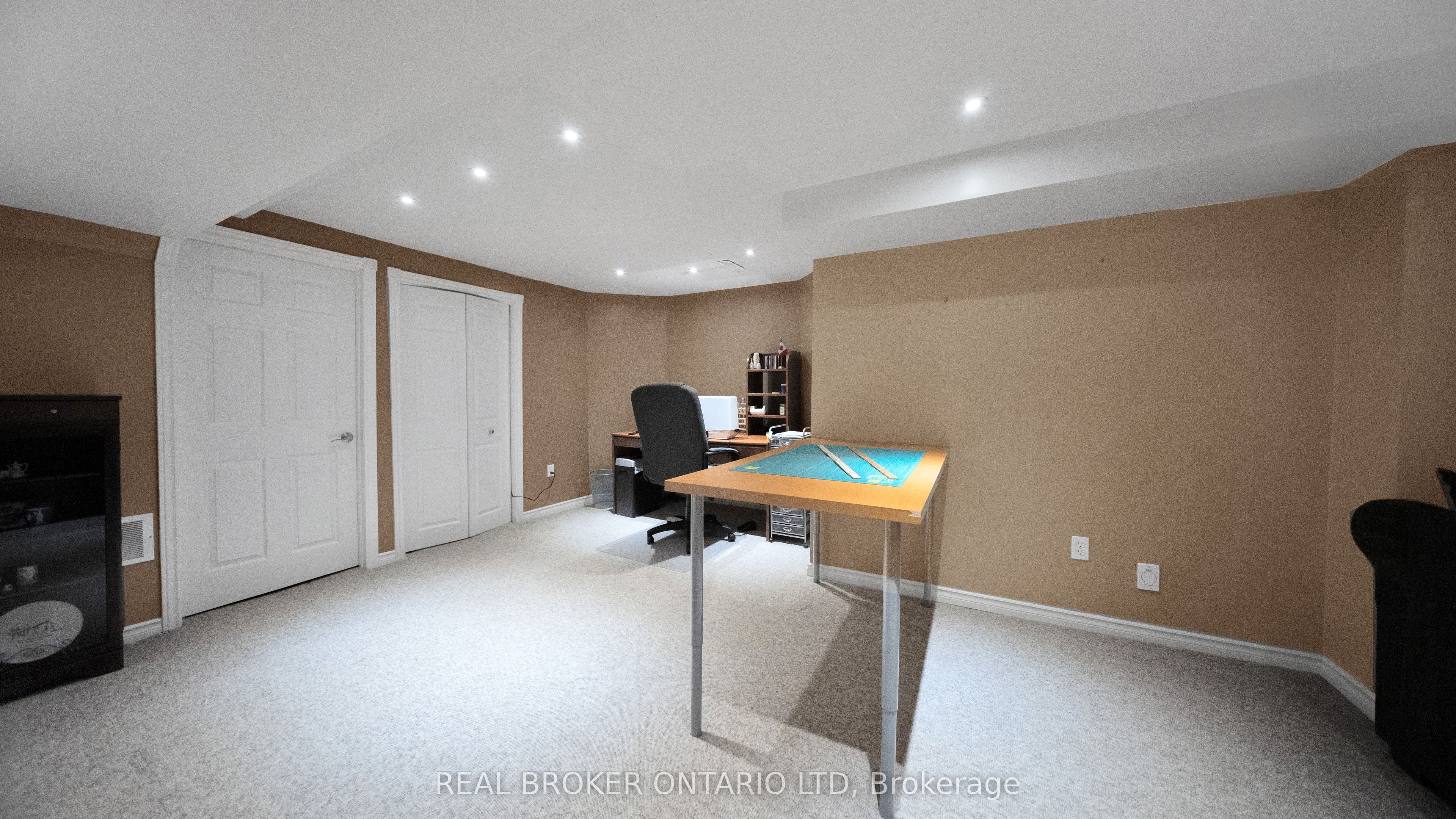 427 Olde Village Lane Property Photo 42