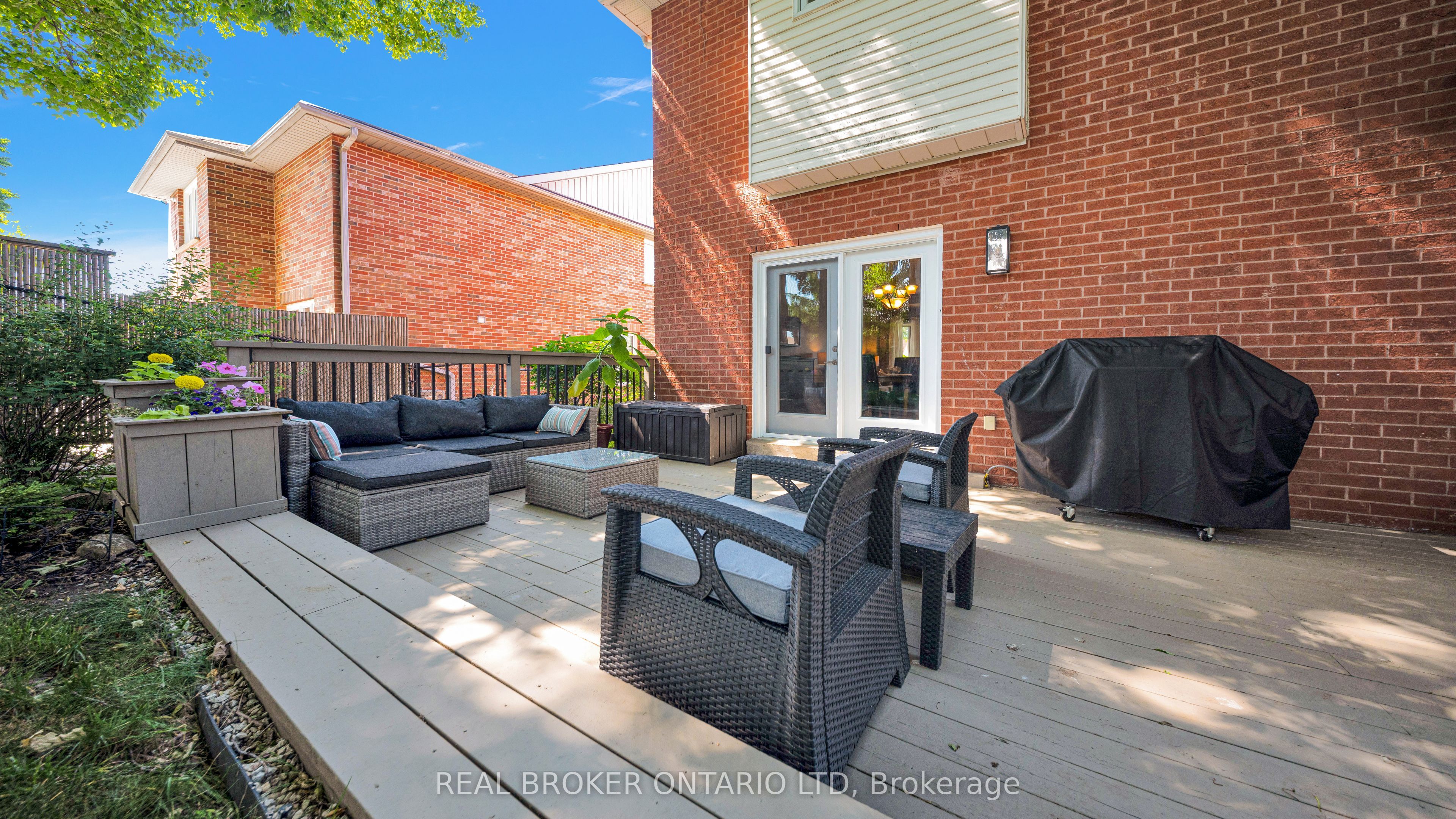 427 Olde Village Lane Property Photo 43