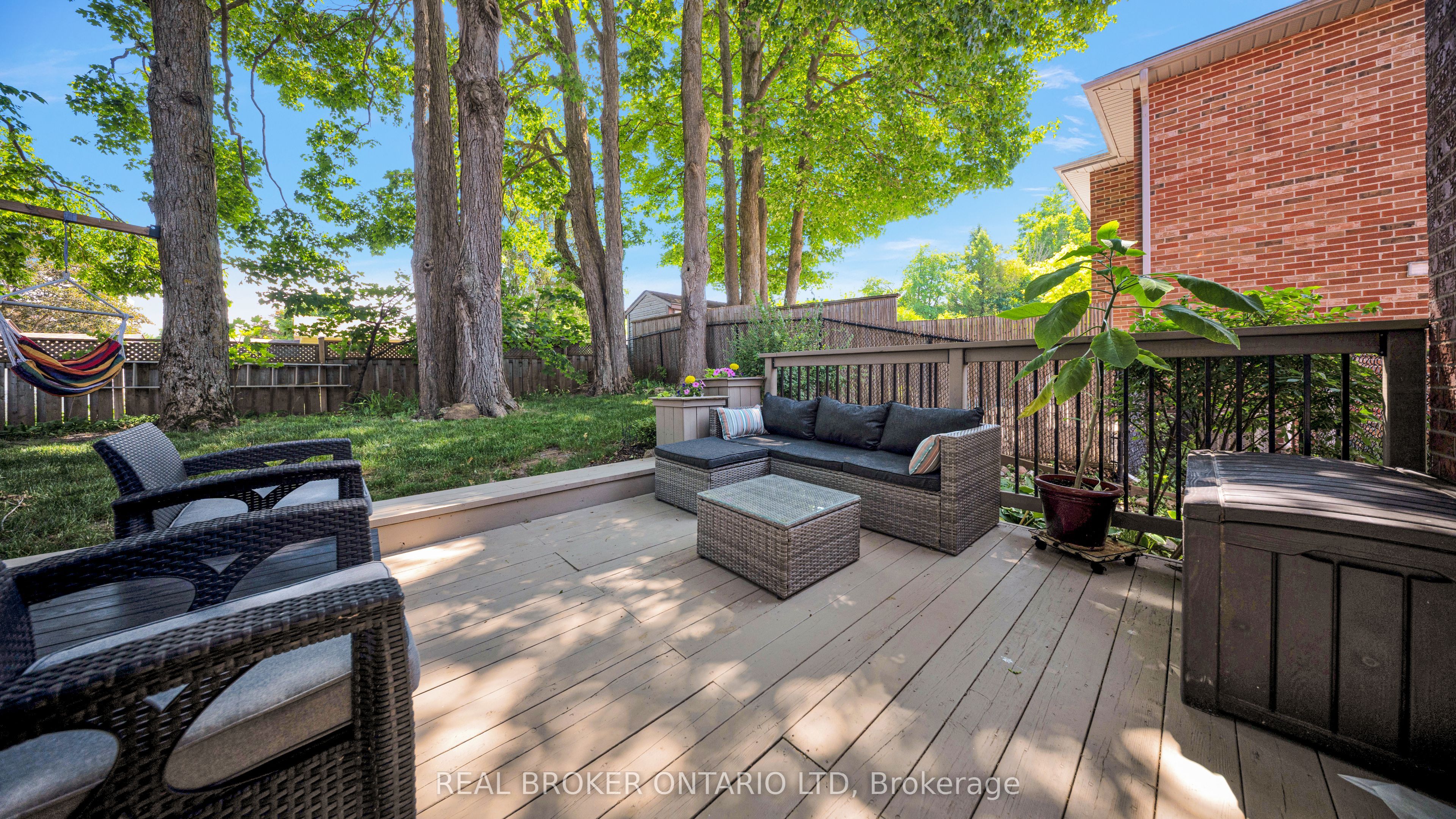 427 Olde Village Lane Property Photo 44