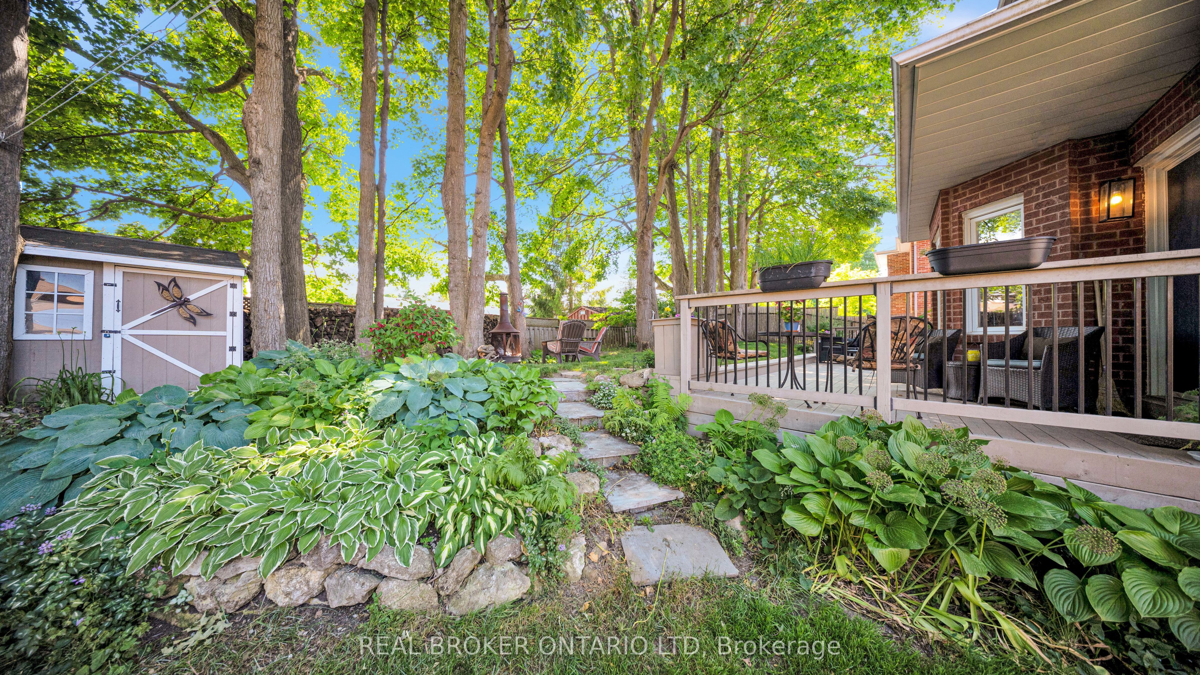 427 Olde Village Lane Property Photo 46