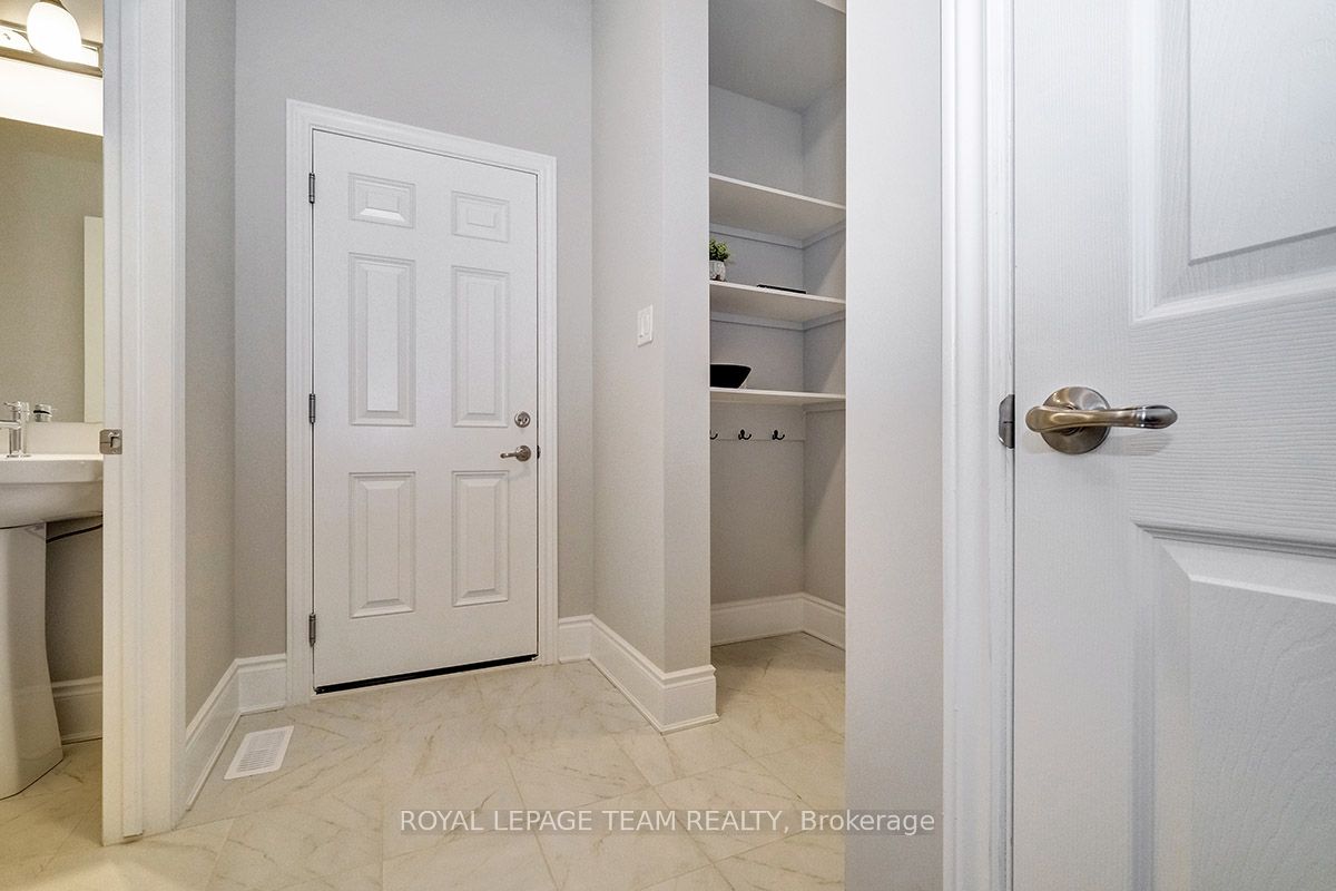 6346 Ottawa Street Property Photo 10