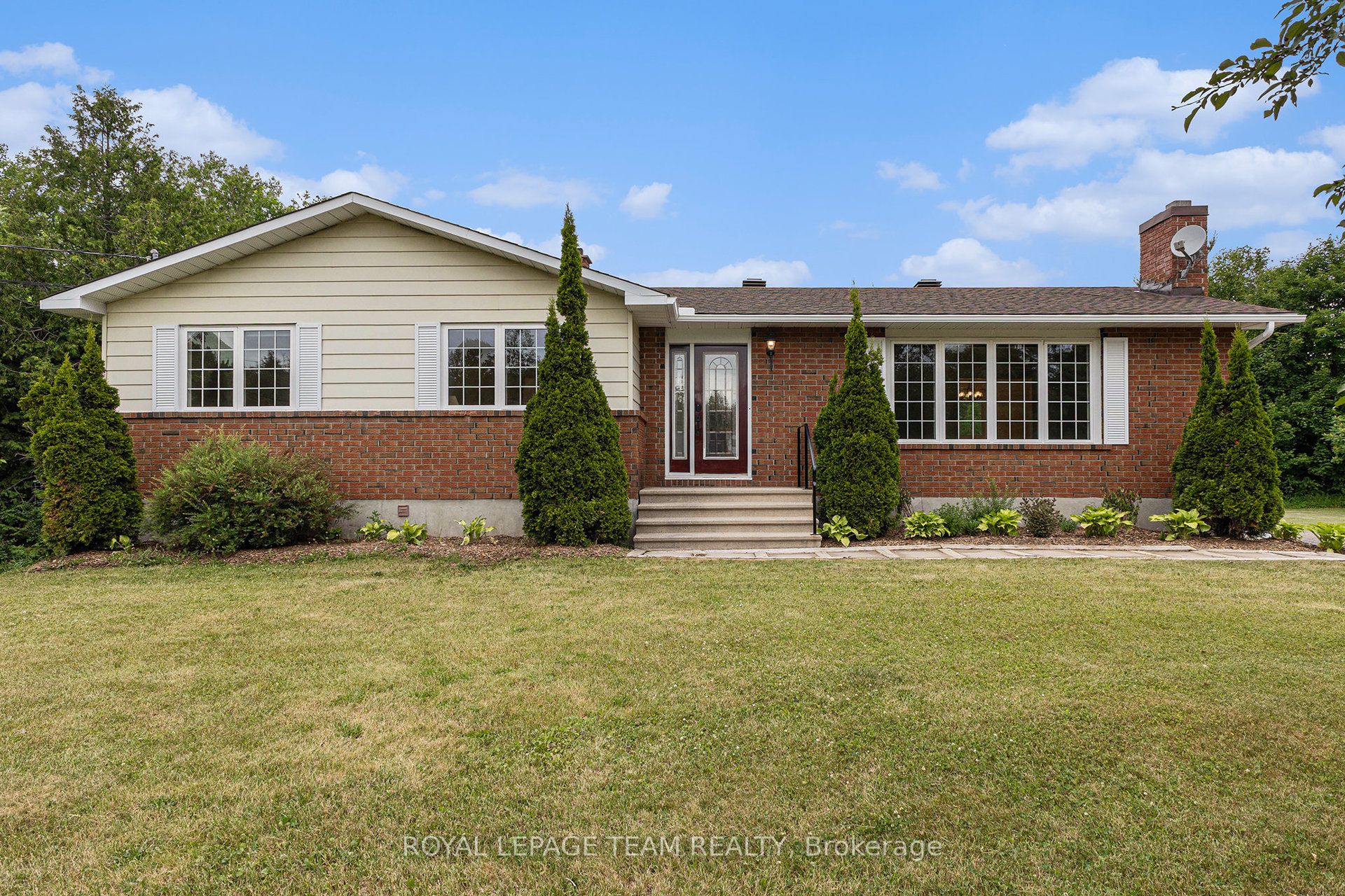 104 Burns Drive Property Photo 1