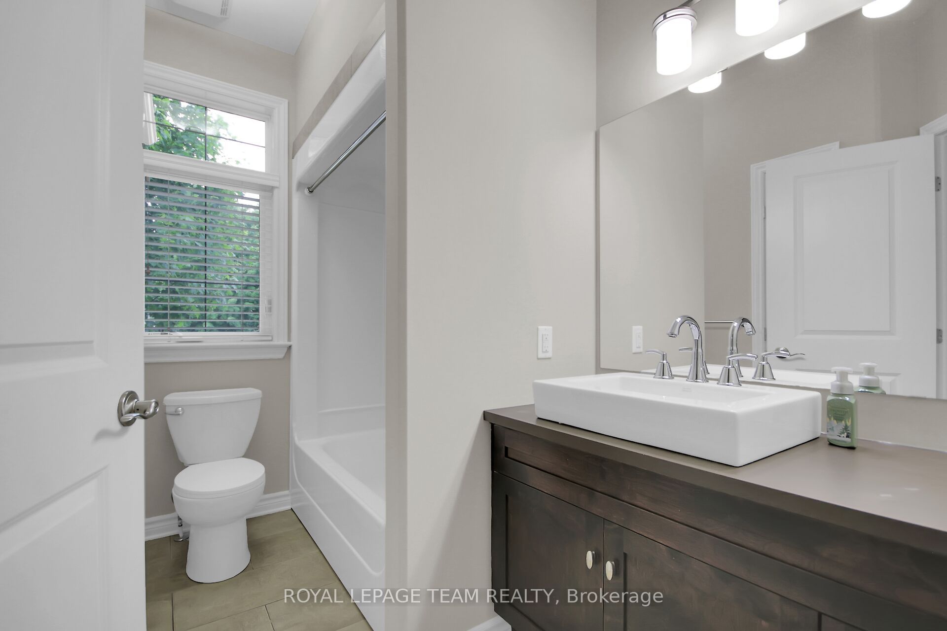 142 West Ridge Drive Property Photo 27