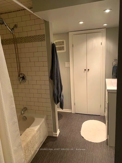 20 Hillier Crescent Property Photo 18