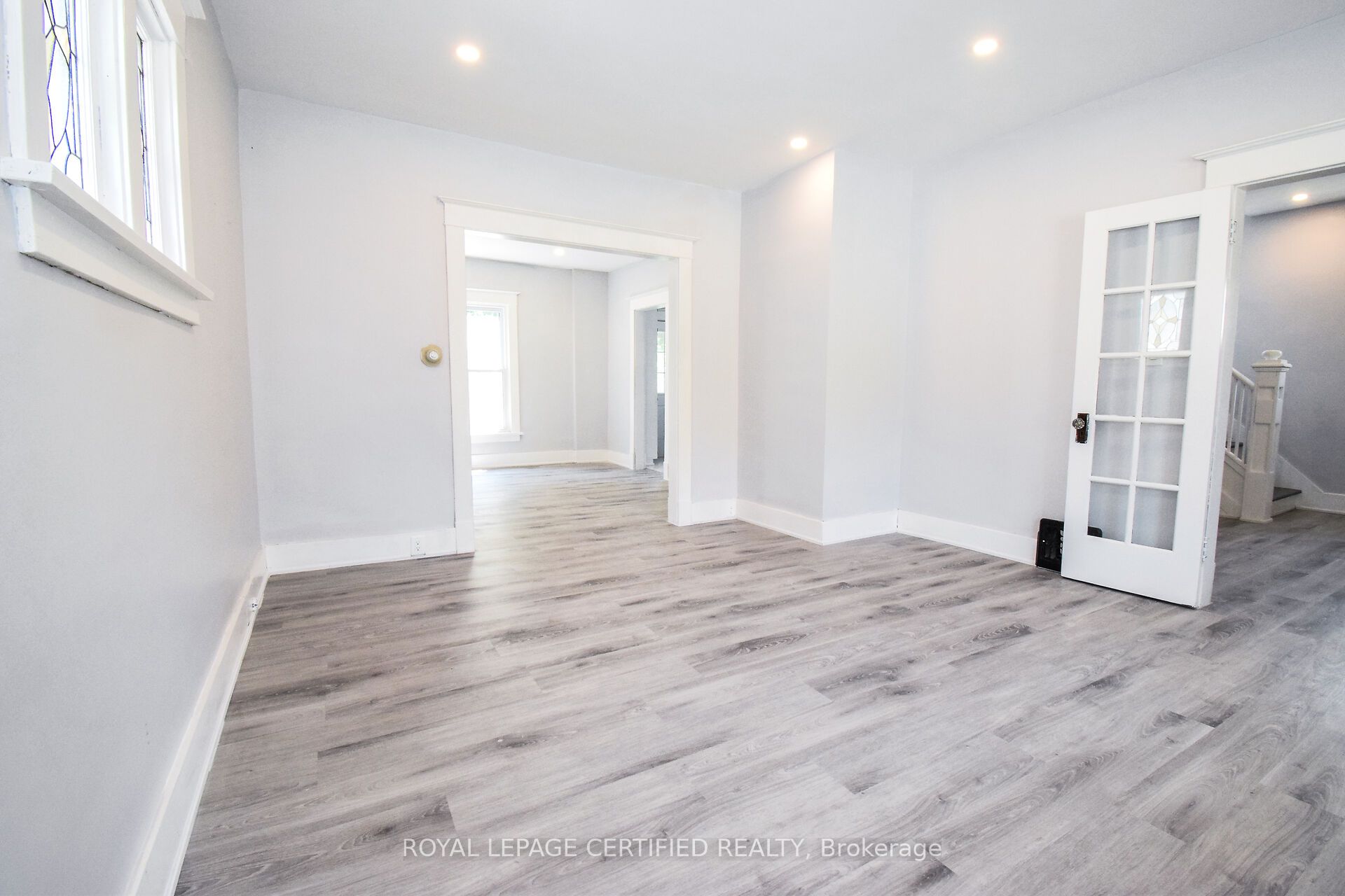 5810 Symmes Street Property Photo 9