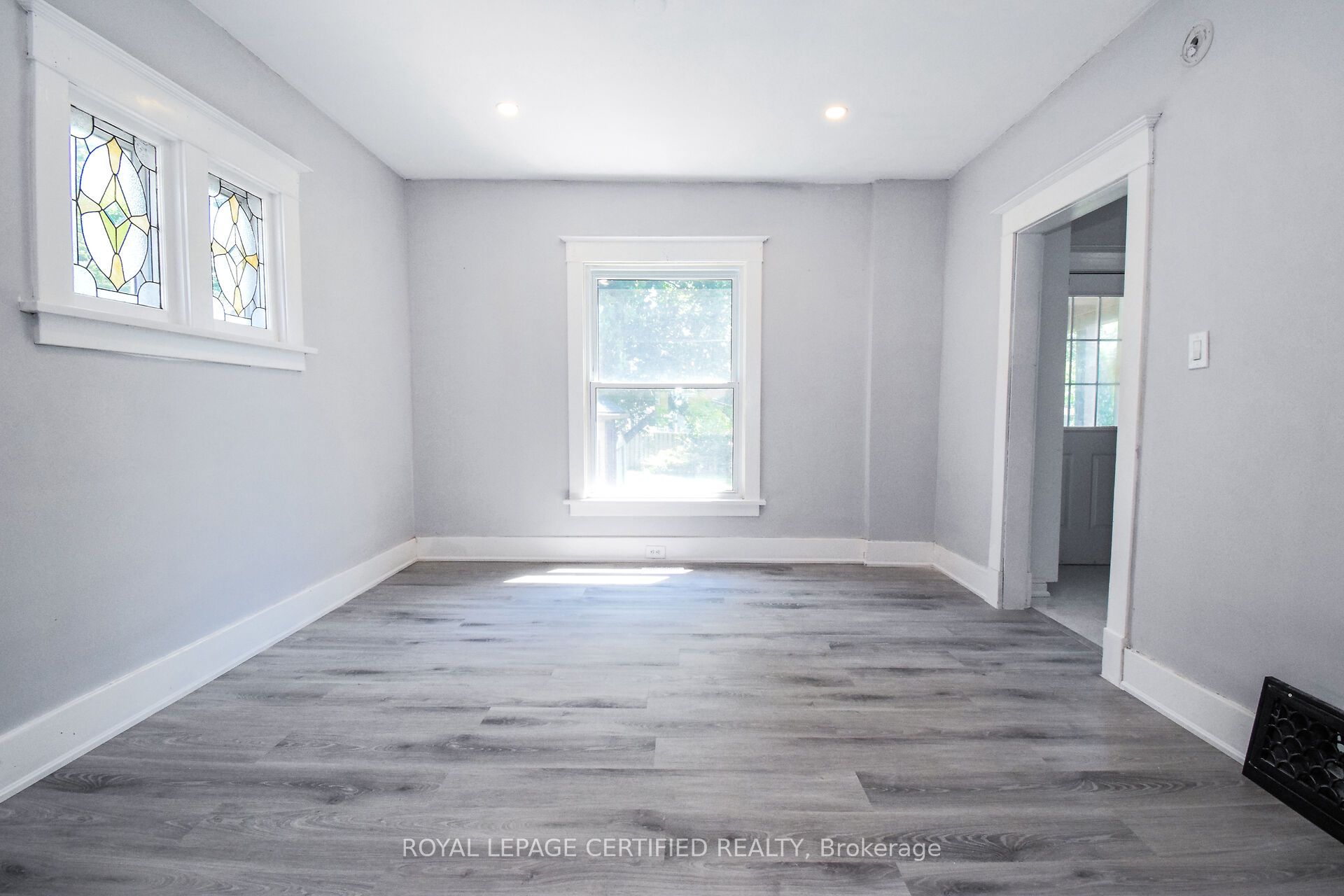 5810 Symmes Street Property Photo 11