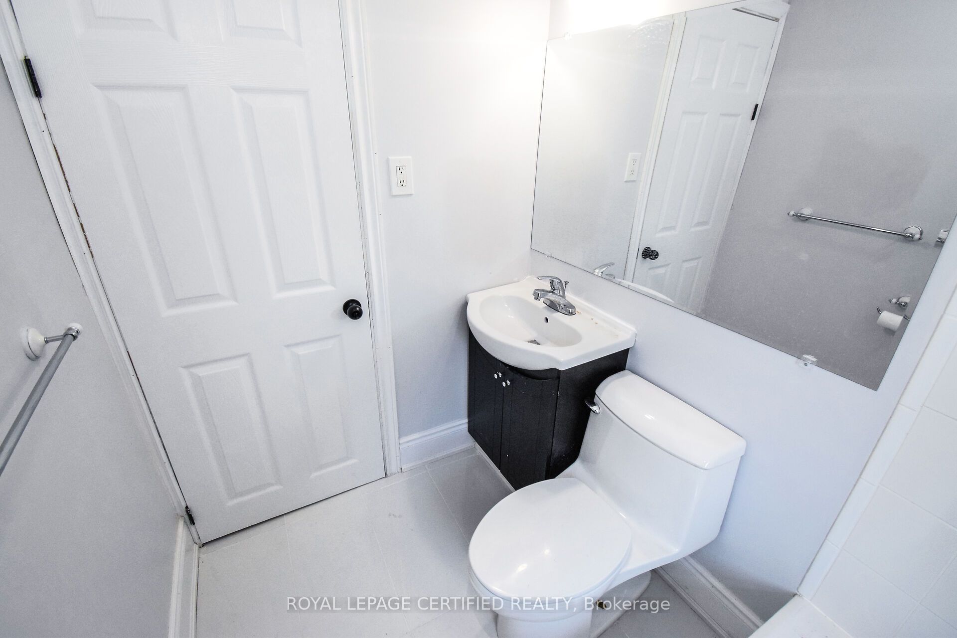5810 Symmes Street Property Photo 30