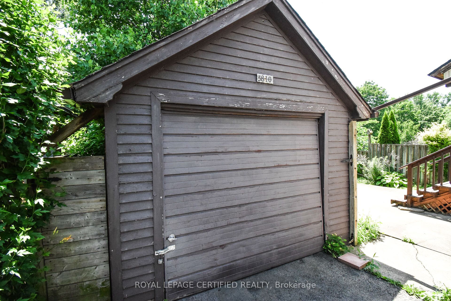 5810 Symmes Street Property Photo 44