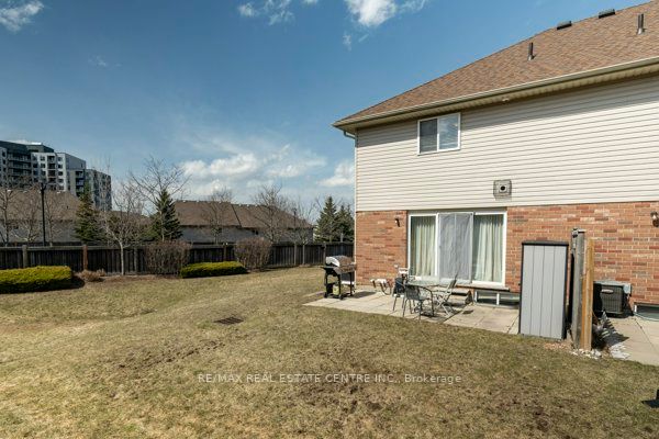 30 Fallowfield Drive Property Photo 31