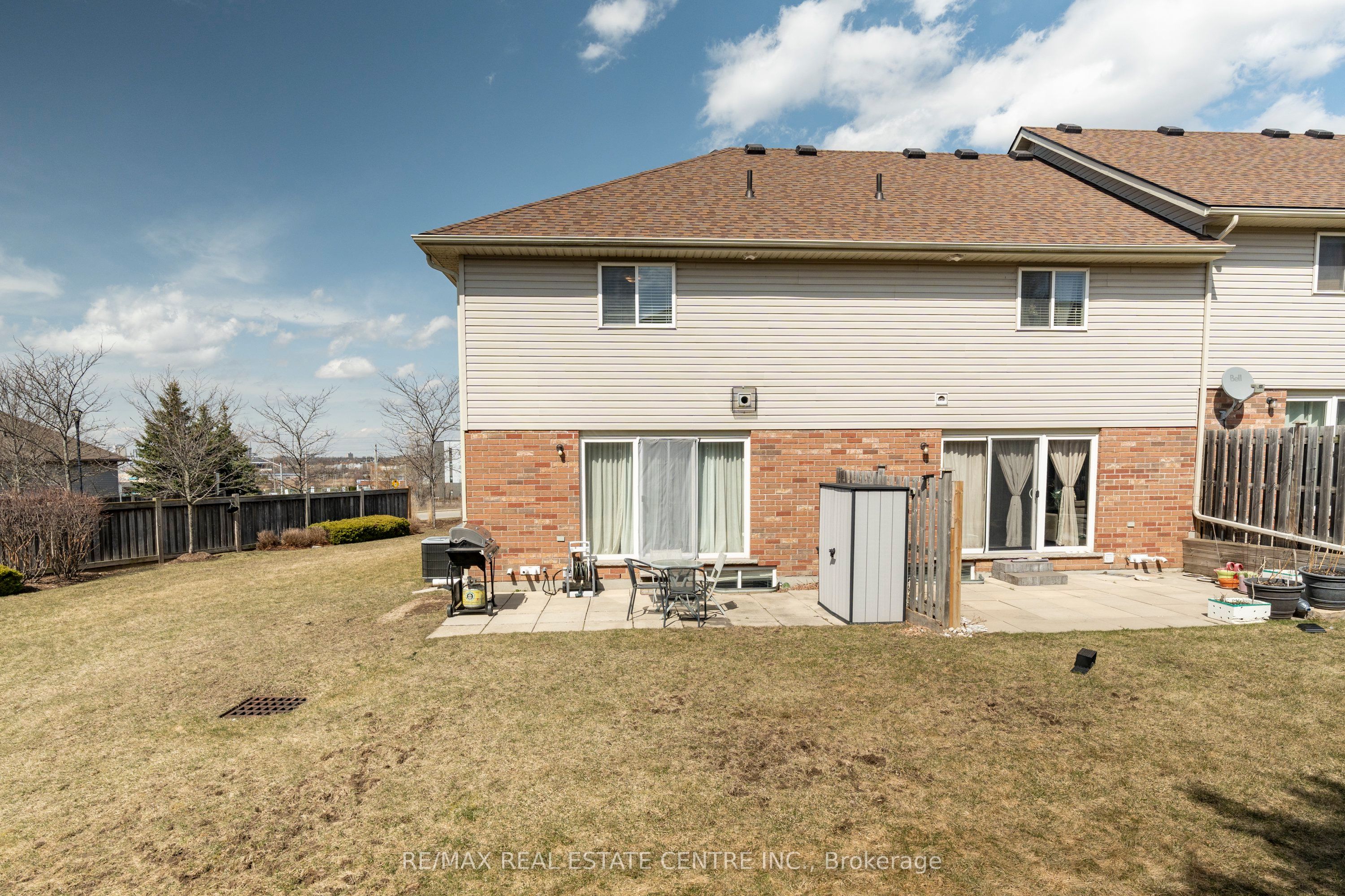 30 Fallowfield Drive Property Photo 32