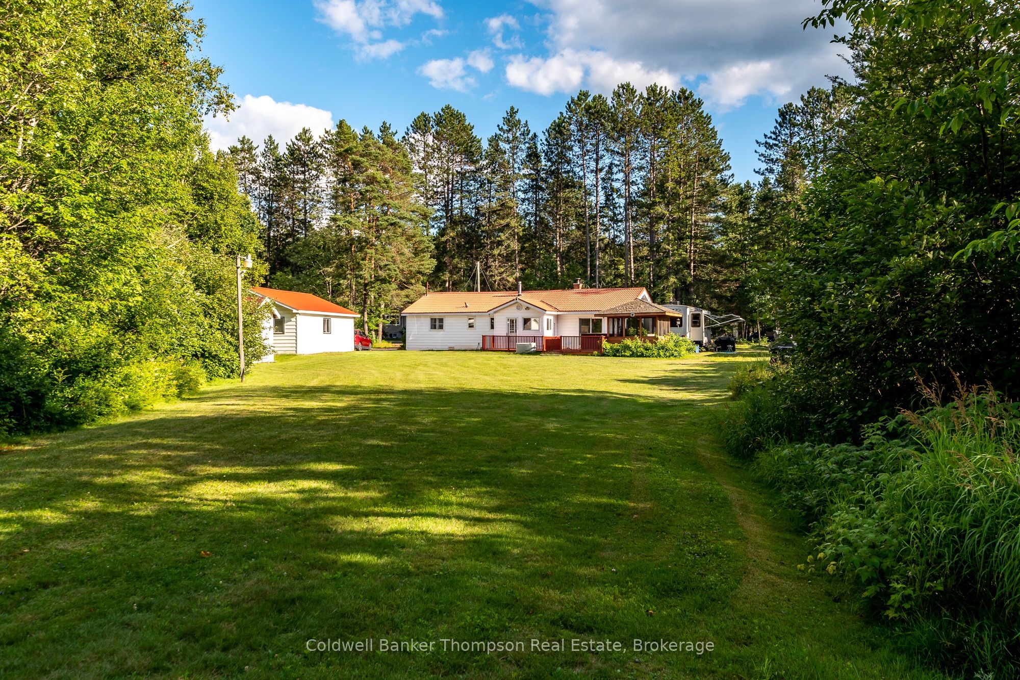 4242 Ravenscliffe Road Property Photo 40