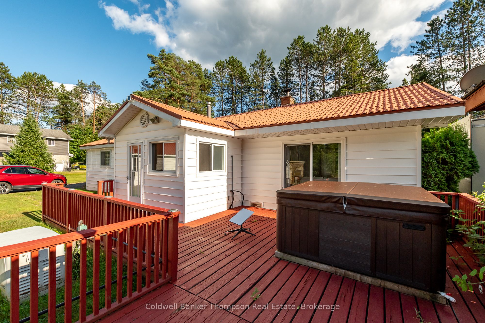 4242 Ravenscliffe Road Property Photo 45