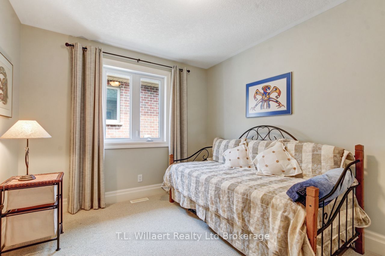 7 Lyndale Road Property Photo 15