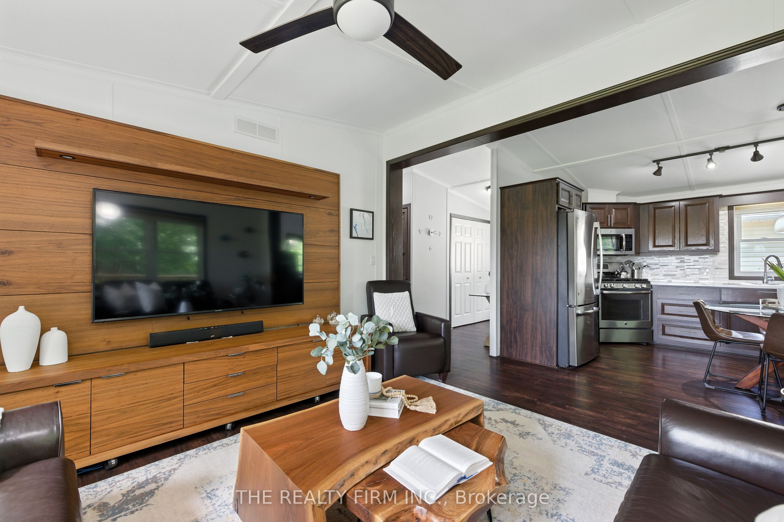 22790 Amiens Road 1 Property Photo 6