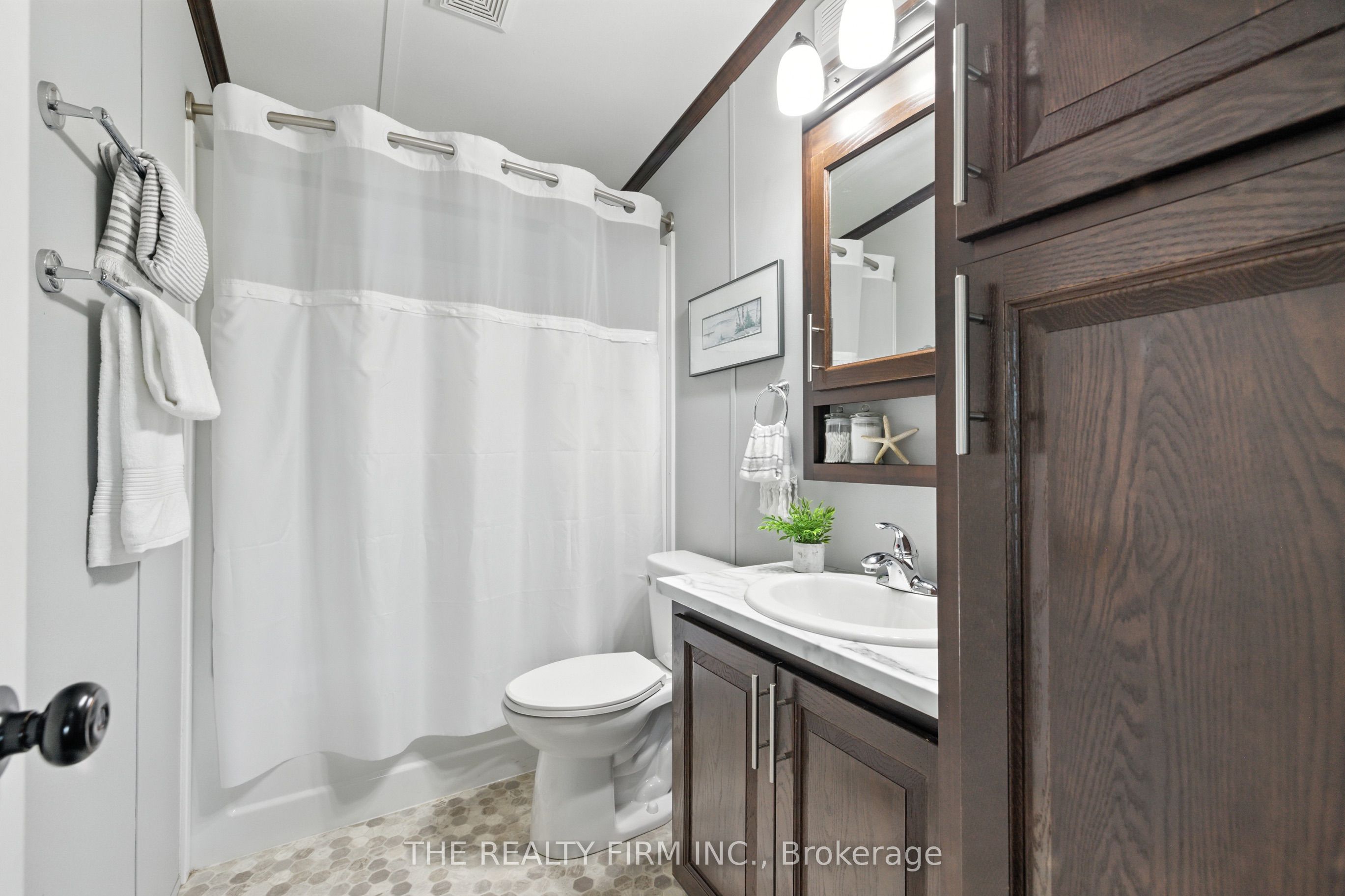 22790 Amiens Road 1 Property Photo 12