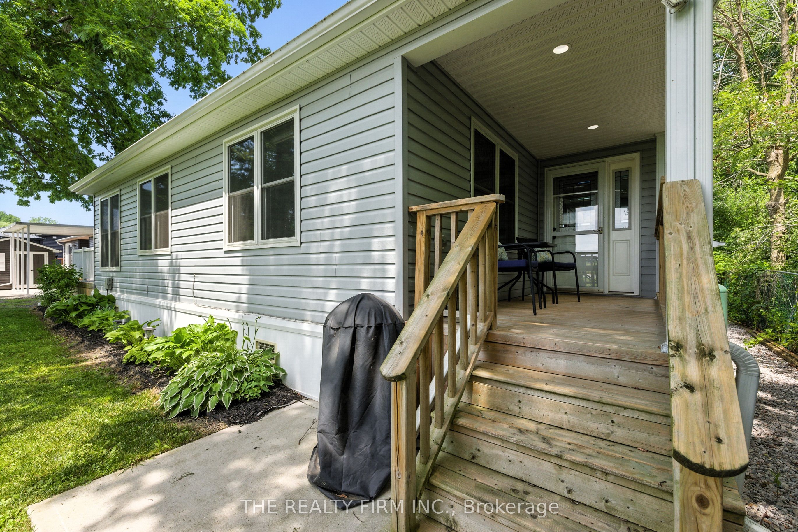 22790 Amiens Road 1 Property Photo 23