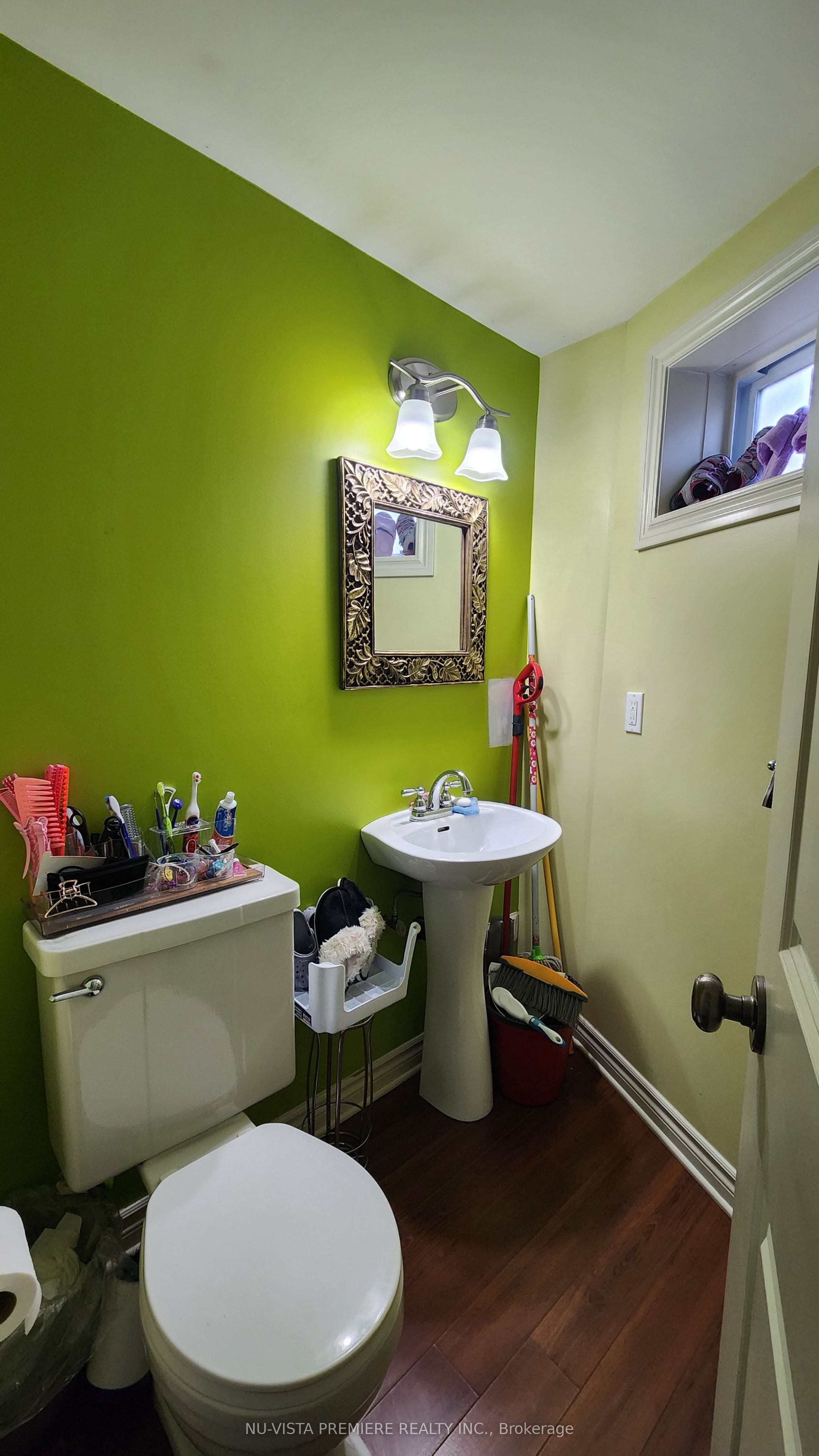 11 Oxford Street W Lower Property Photo 13