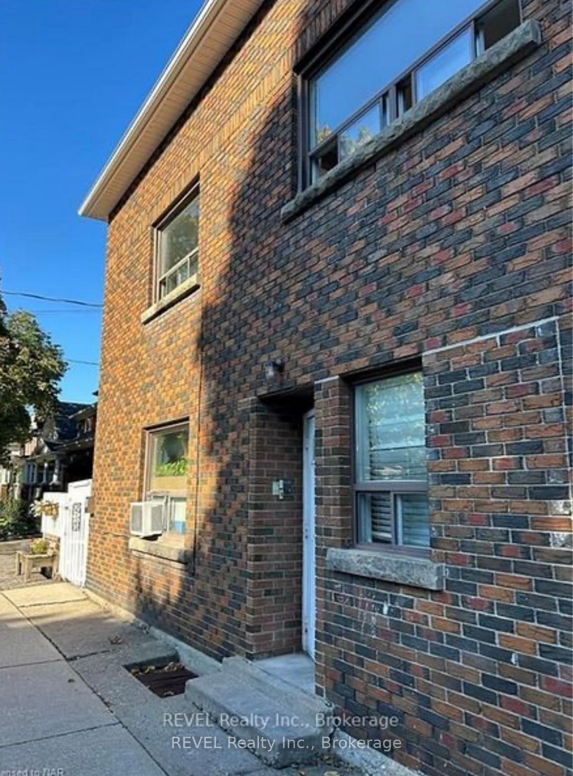 45 Louisa Street 2 Property Photo 1