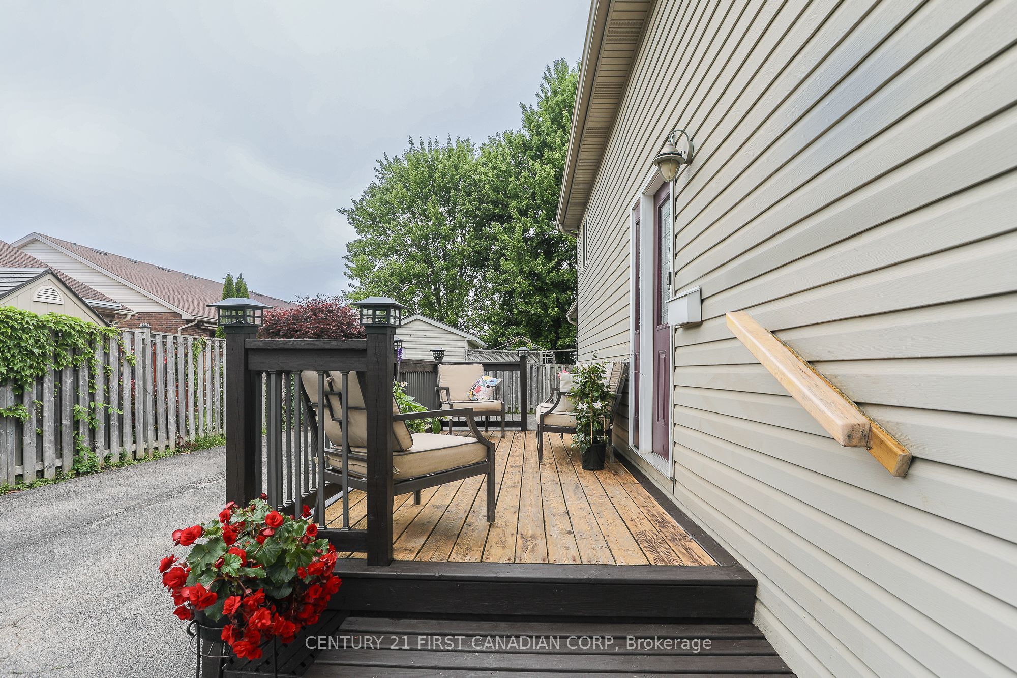 168 Forest Avenue Property Photo 4