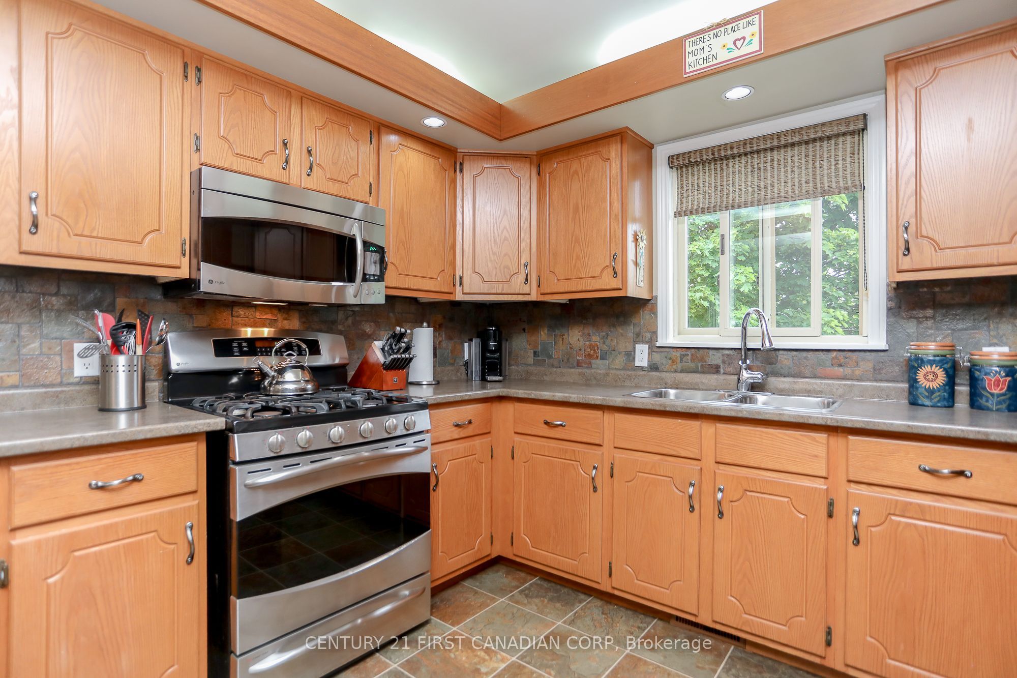 168 Forest Avenue Property Photo 11