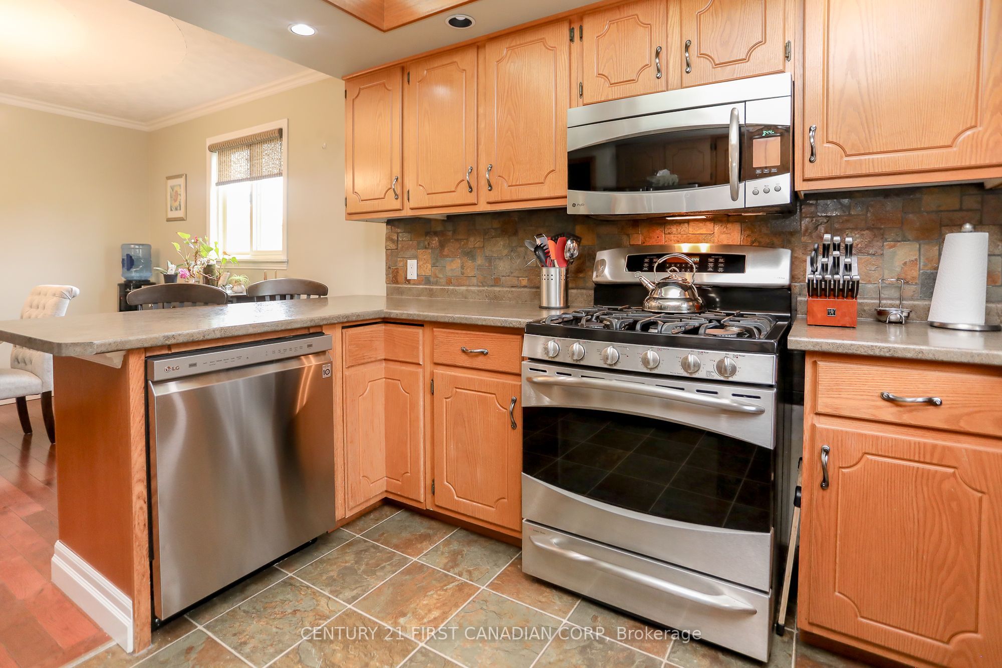 168 Forest Avenue Property Photo 13