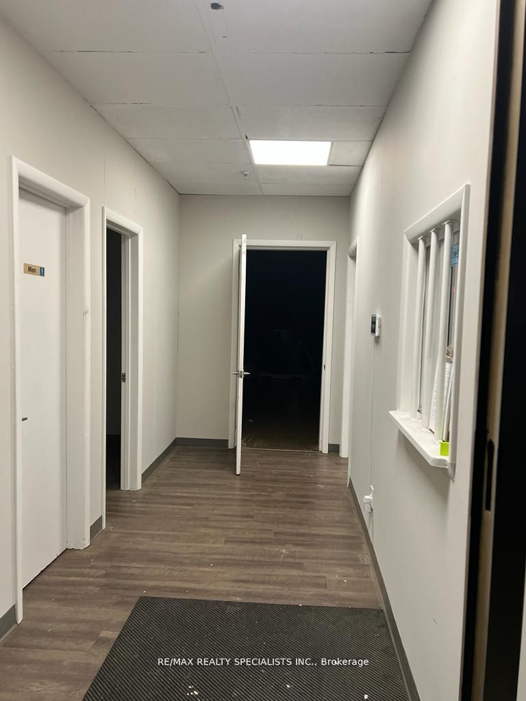 18 Spalding Drive Property Photo 2