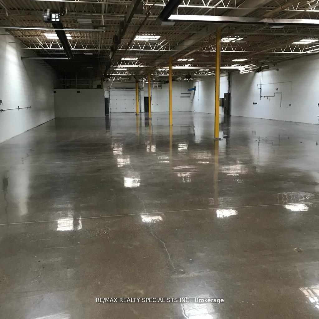 18 Spalding Drive Property Photo 3