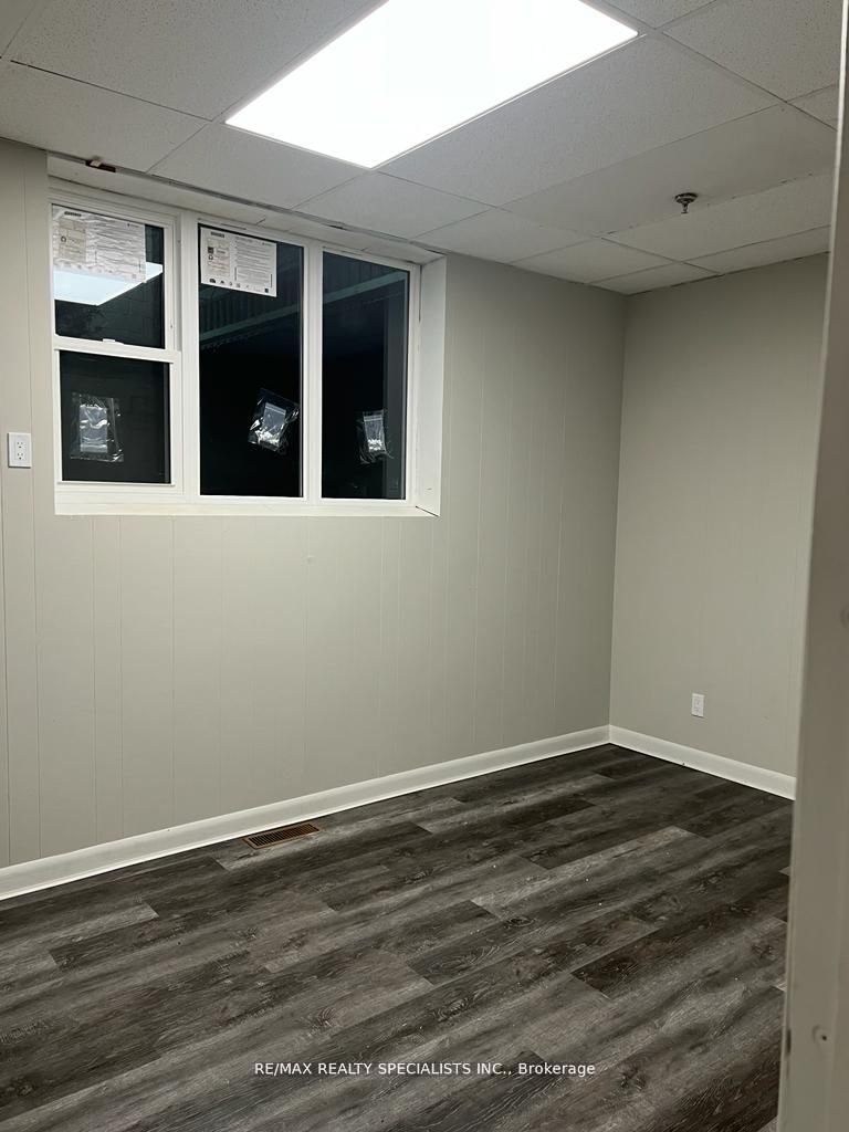 18 Spalding Drive Property Photo 4