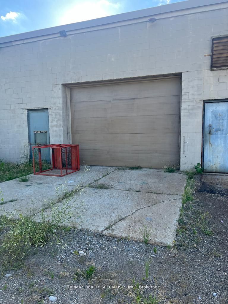 18 Spalding Drive Property Photo 5